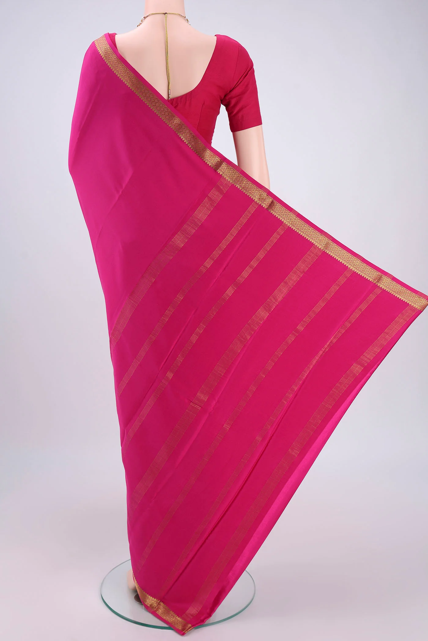 Rani Pink Mysore Crepe Saree - Image 3