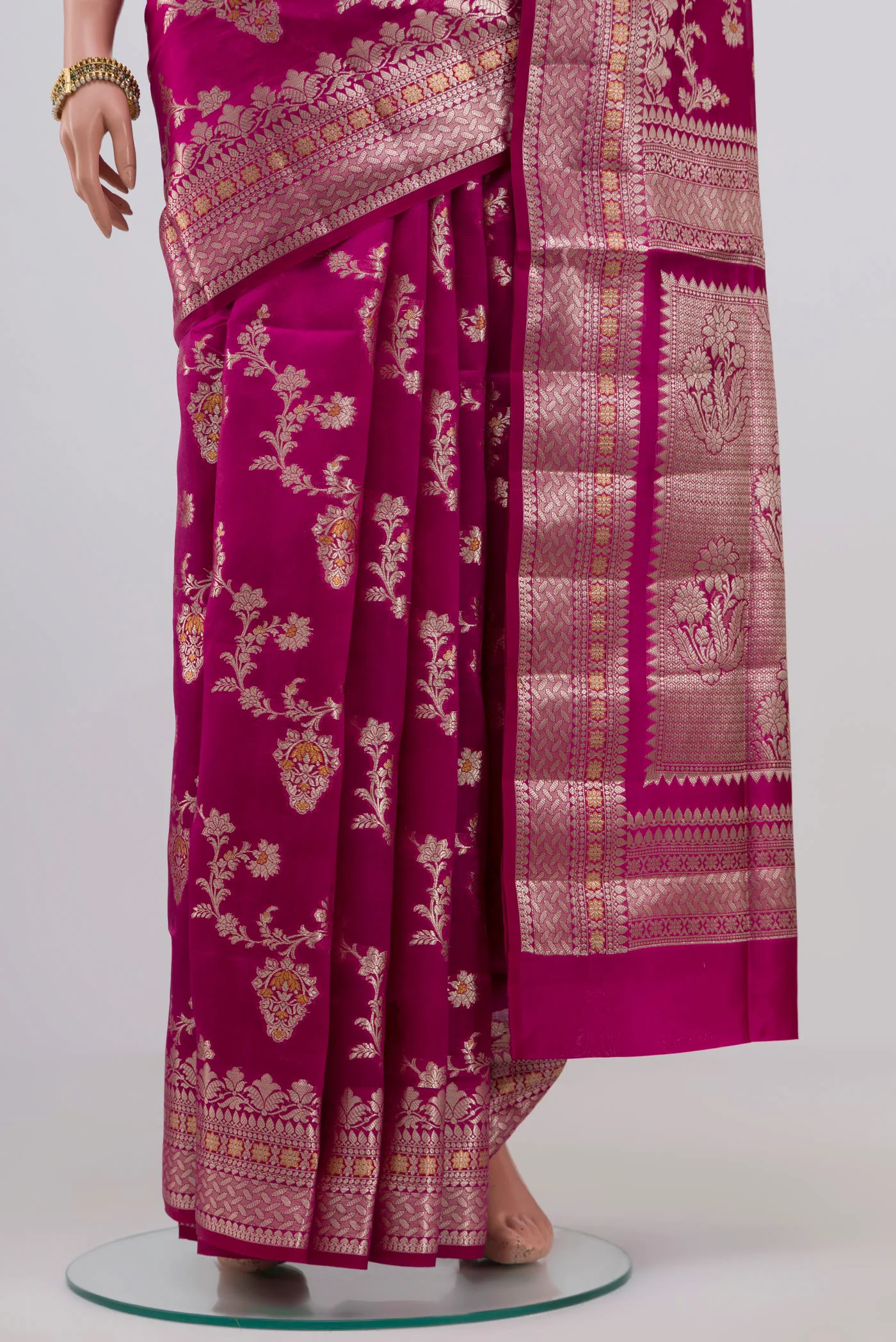 Magenta Banarasi Raw Silk Saree - Image 3