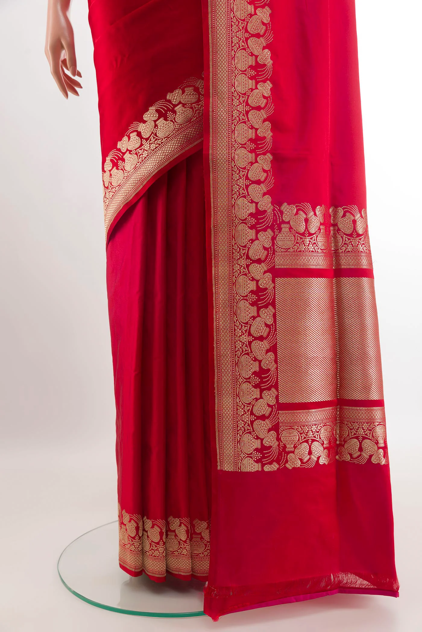 Red Banarasi Silk Saree - Image 3