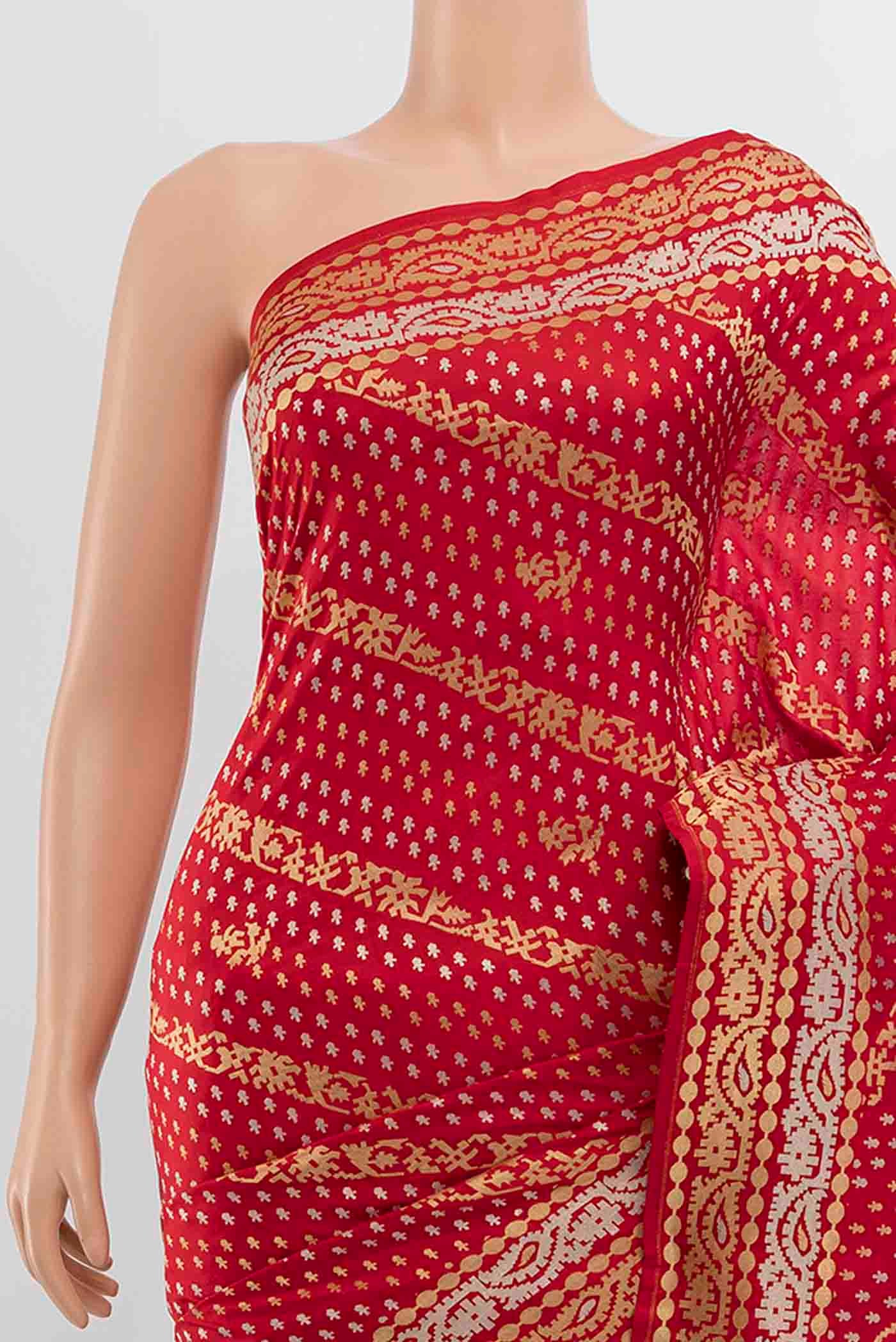 Red Banarasi Silk Saree - Image 2