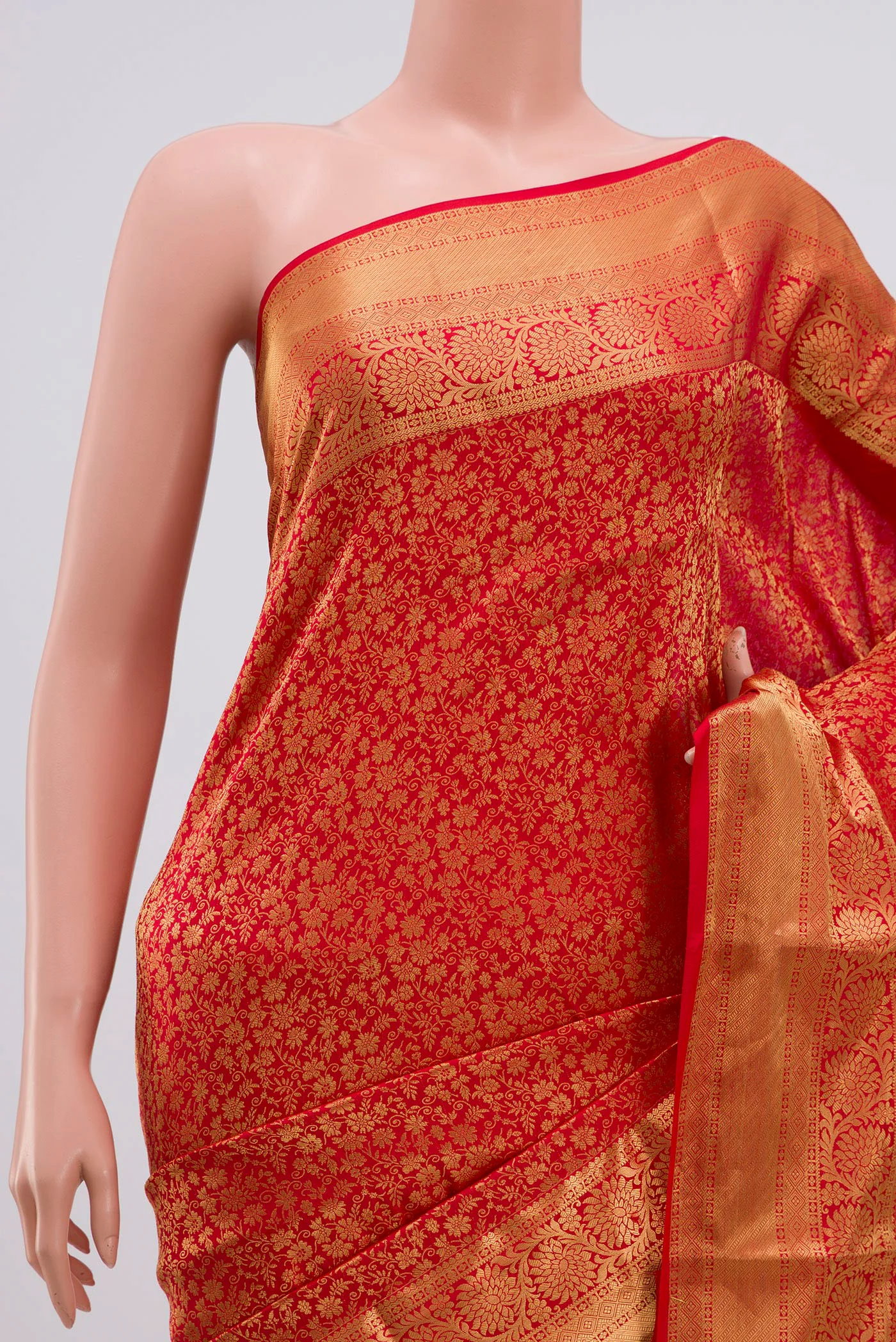 Red Bangalore Silk Saree - Image 2