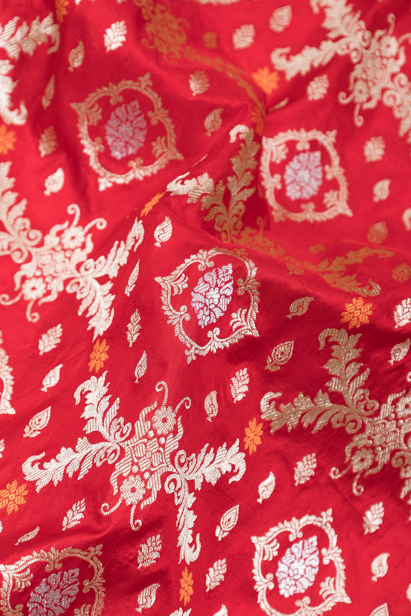 Red Banarasi Silk Saree - Image 2