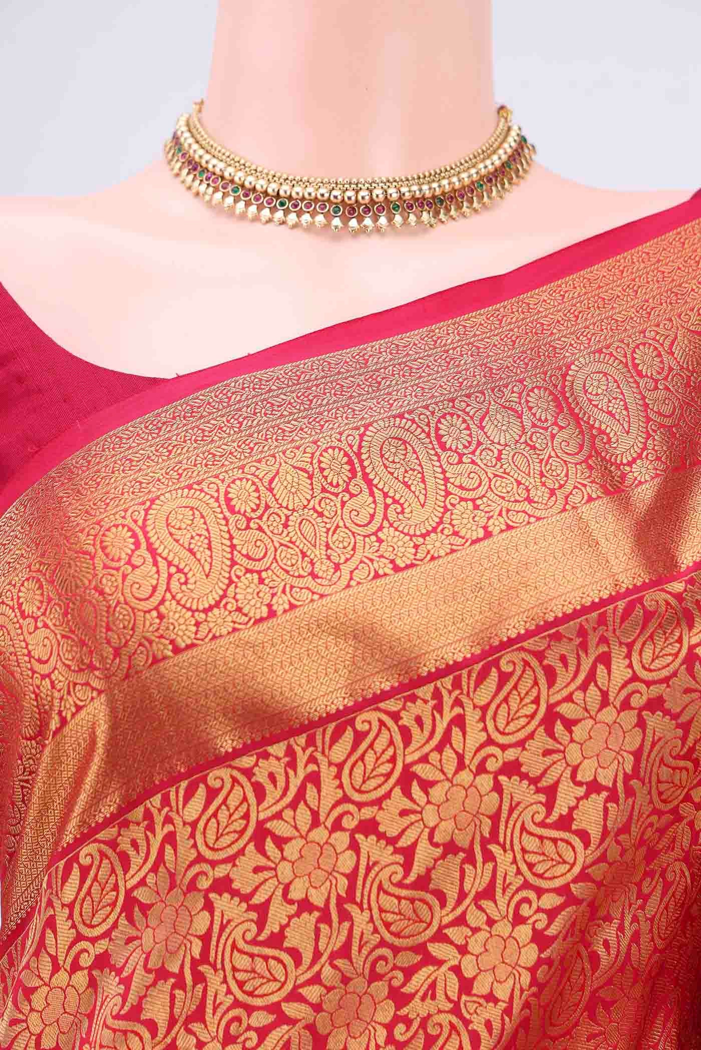 Red Dual Tone Bangalore Silk Saree - Image 2