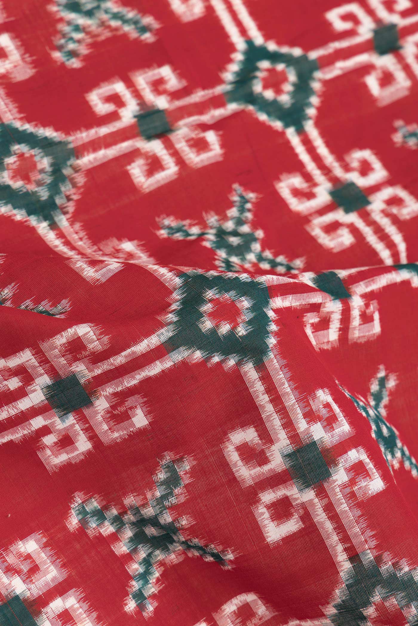 Red Pochampally Cotton Saree - Image 2
