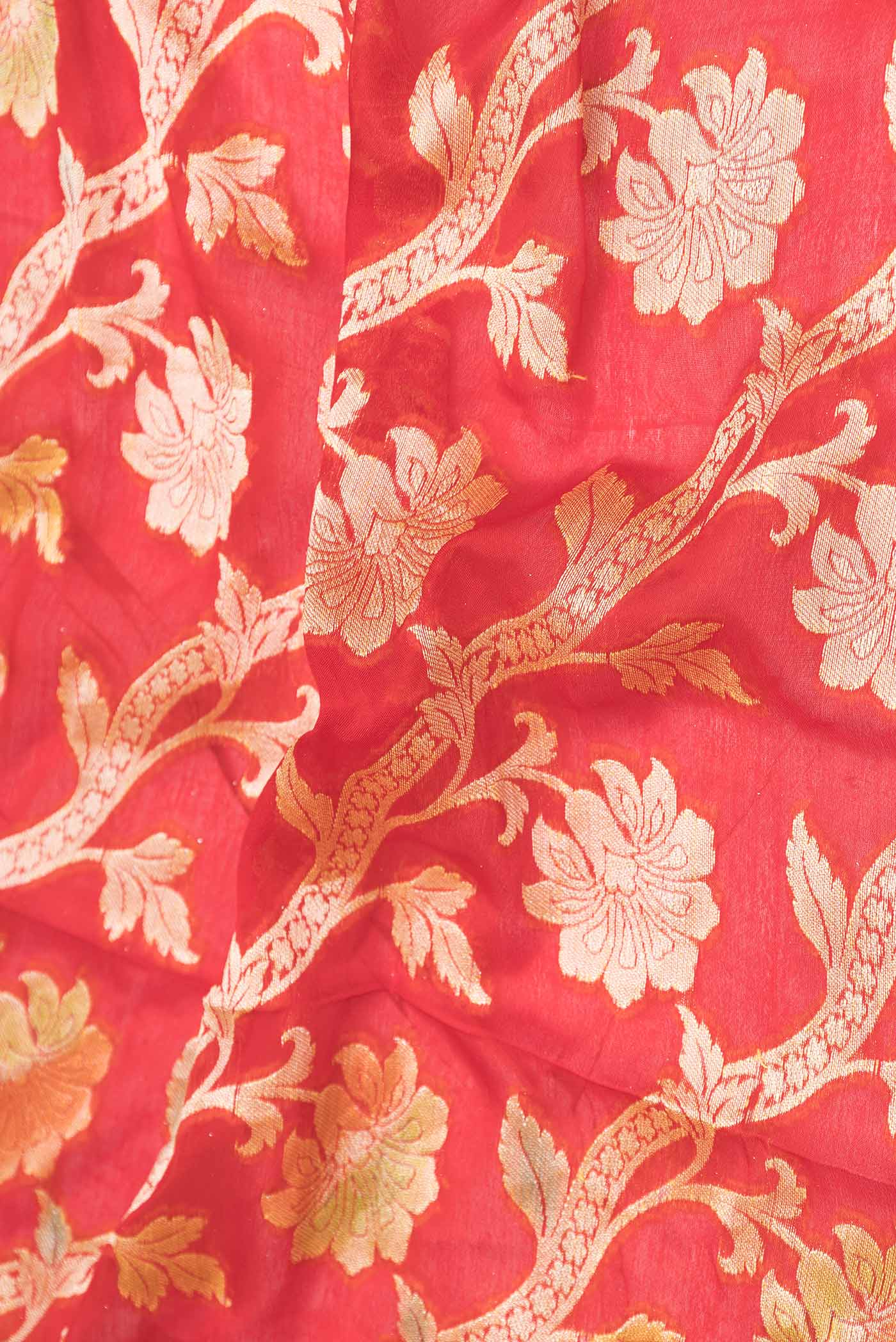 Red Dual Tone Georgette Saree - Image 2