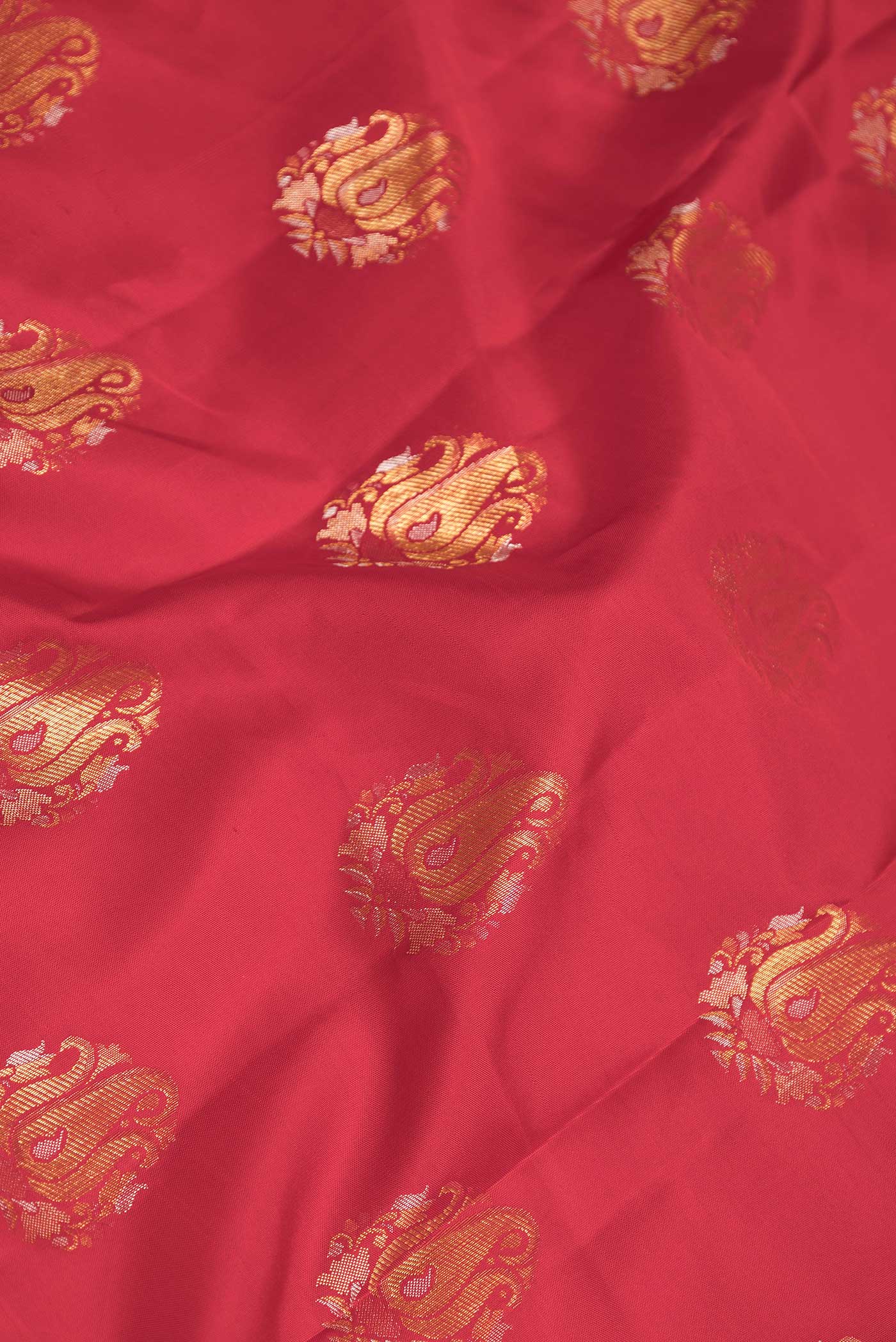 Red Dual Tone Kanjivaram Saree - Image 2