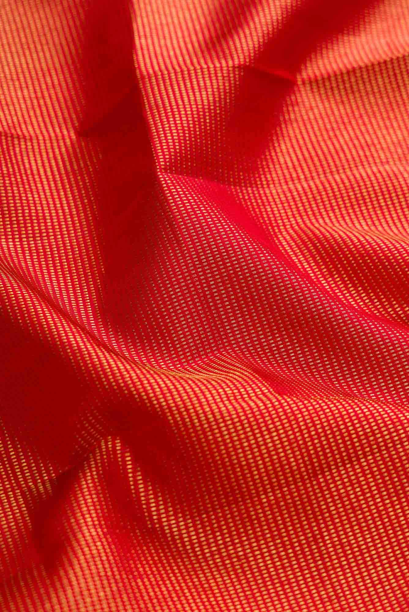 Red Dual Tone Kanjivaram Silk Saree - Image 3