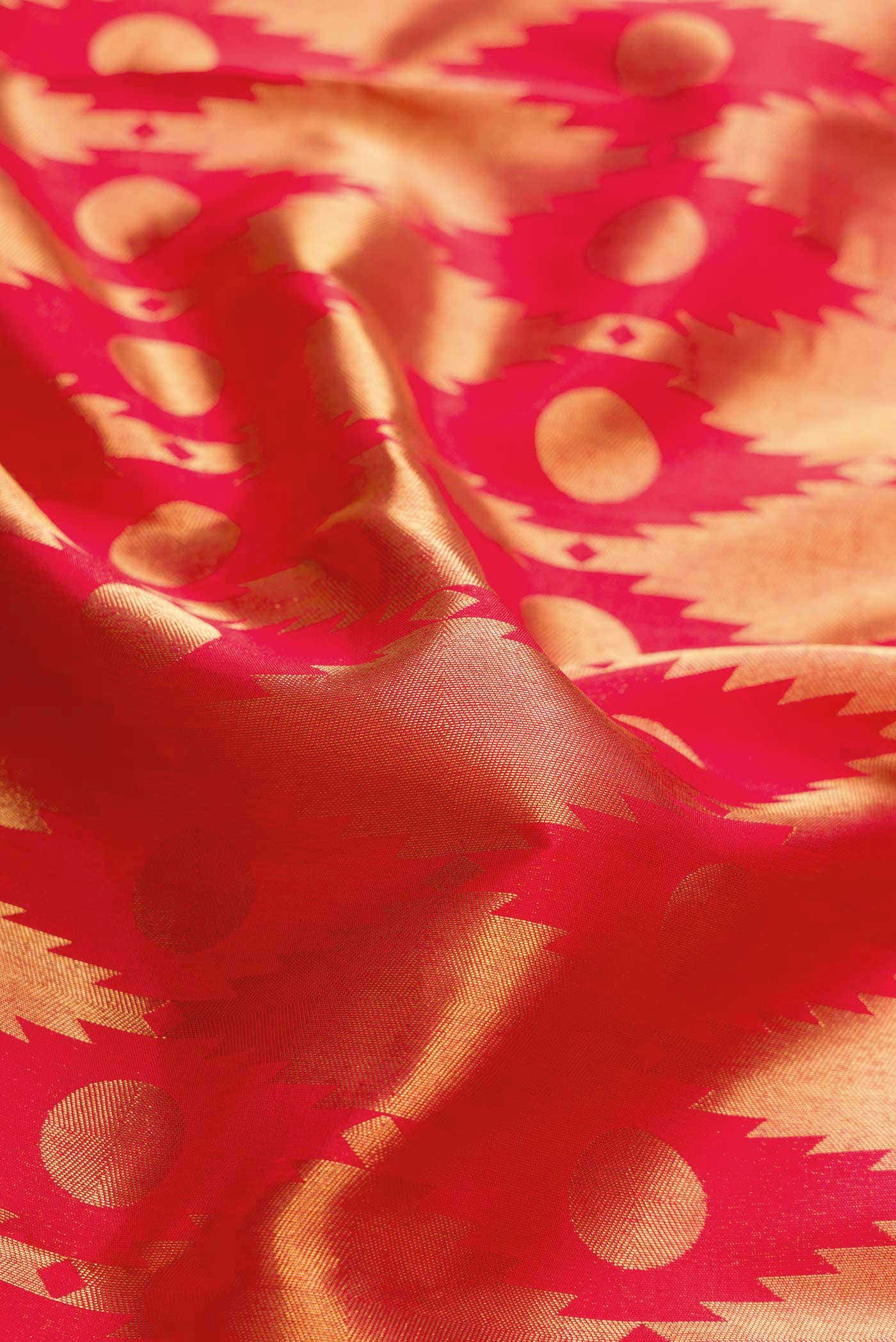 Red Dual Tone Kanchipuram Silk Saree - Image 3