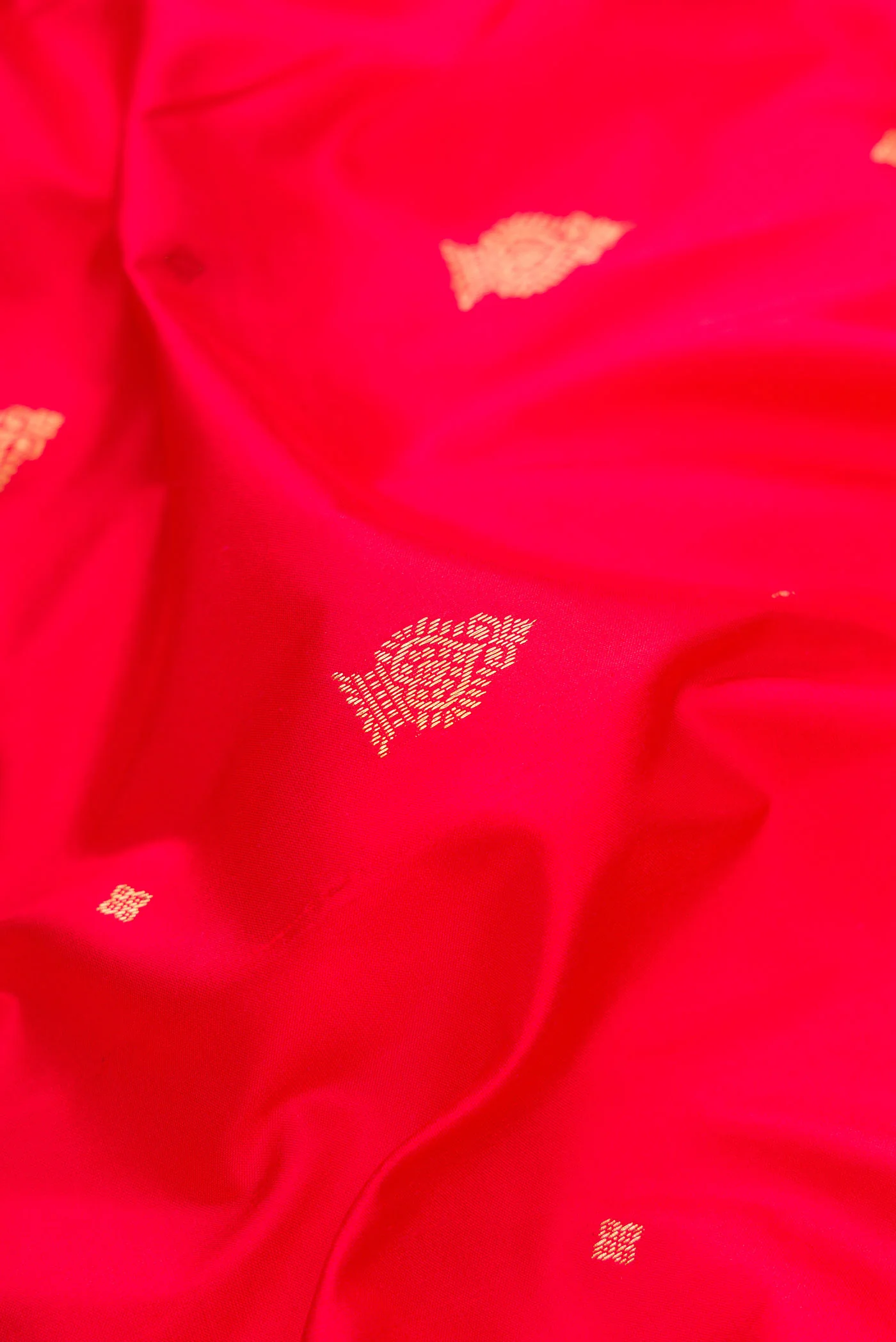 Red Dual Tone Kanchipuram Silk Saree - Image 2