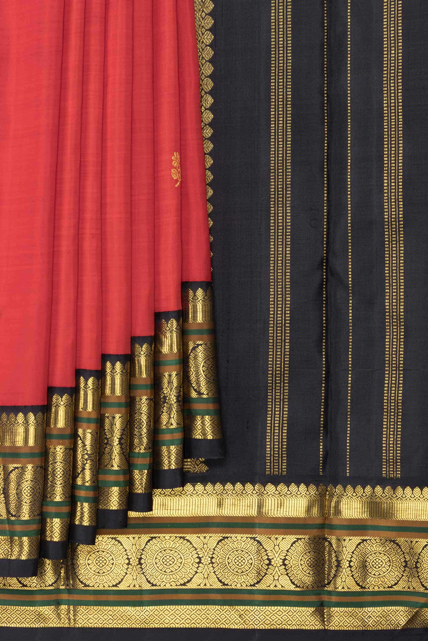 Pure Silk Pure Zari Red Dual Tone Kanjivaram Saree - Image 2