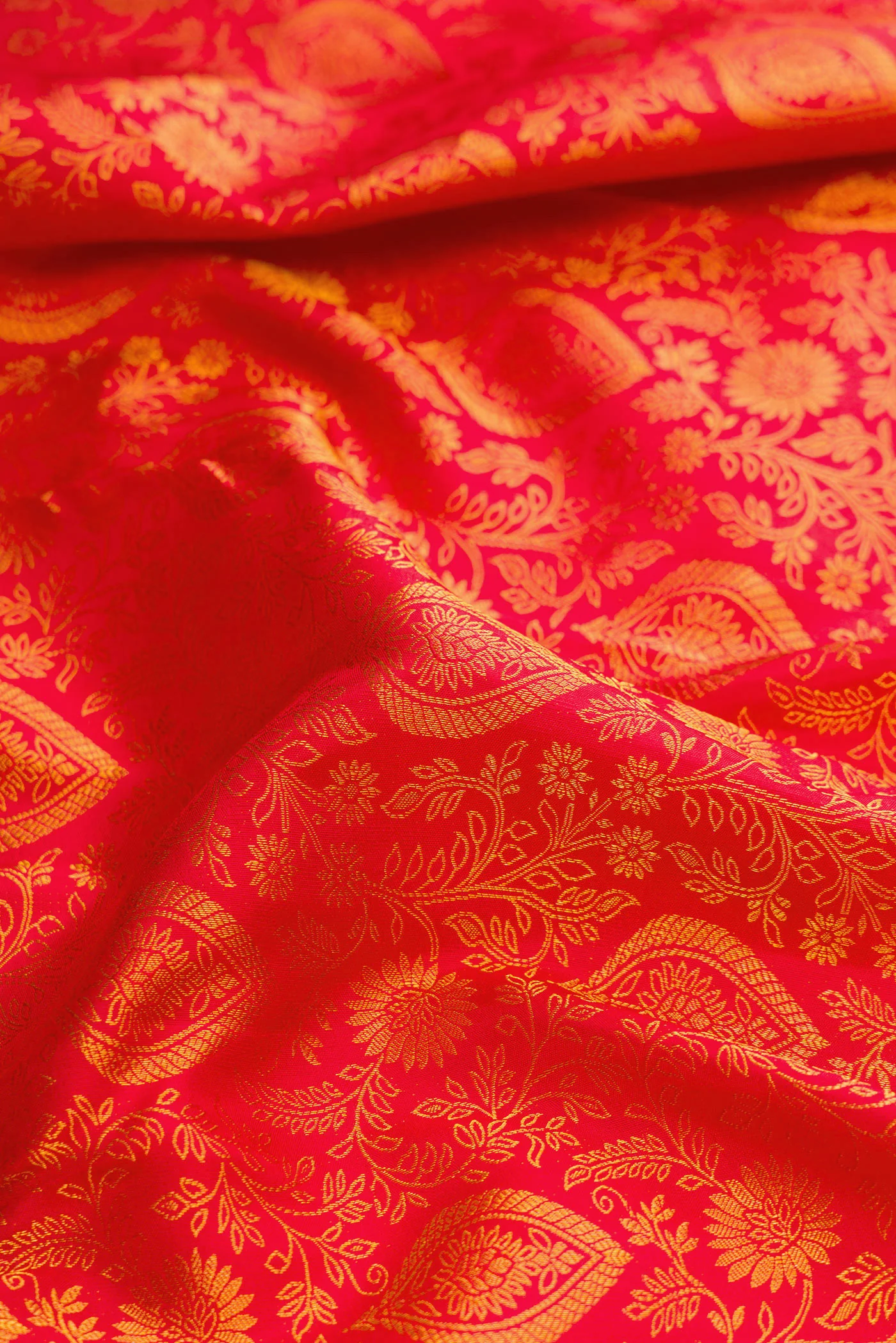 Red Dual Tone Kanjivaram Silk Saree - Image 2