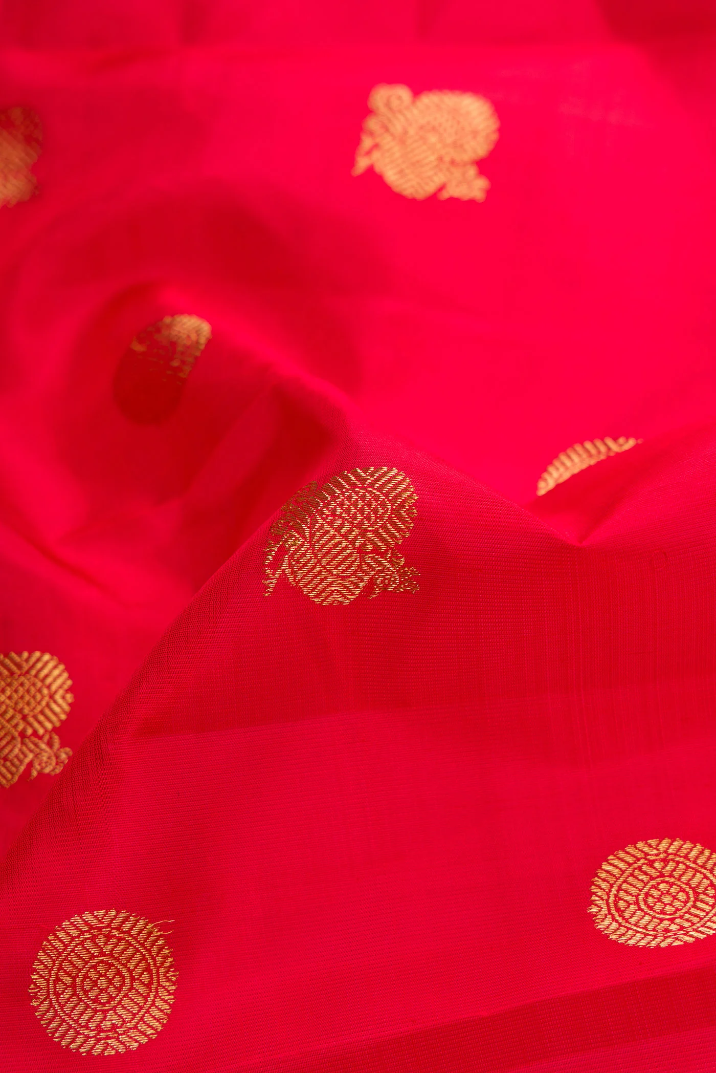 Pure Silk Pure Zari Red Kanjivaram Saree - Image 2