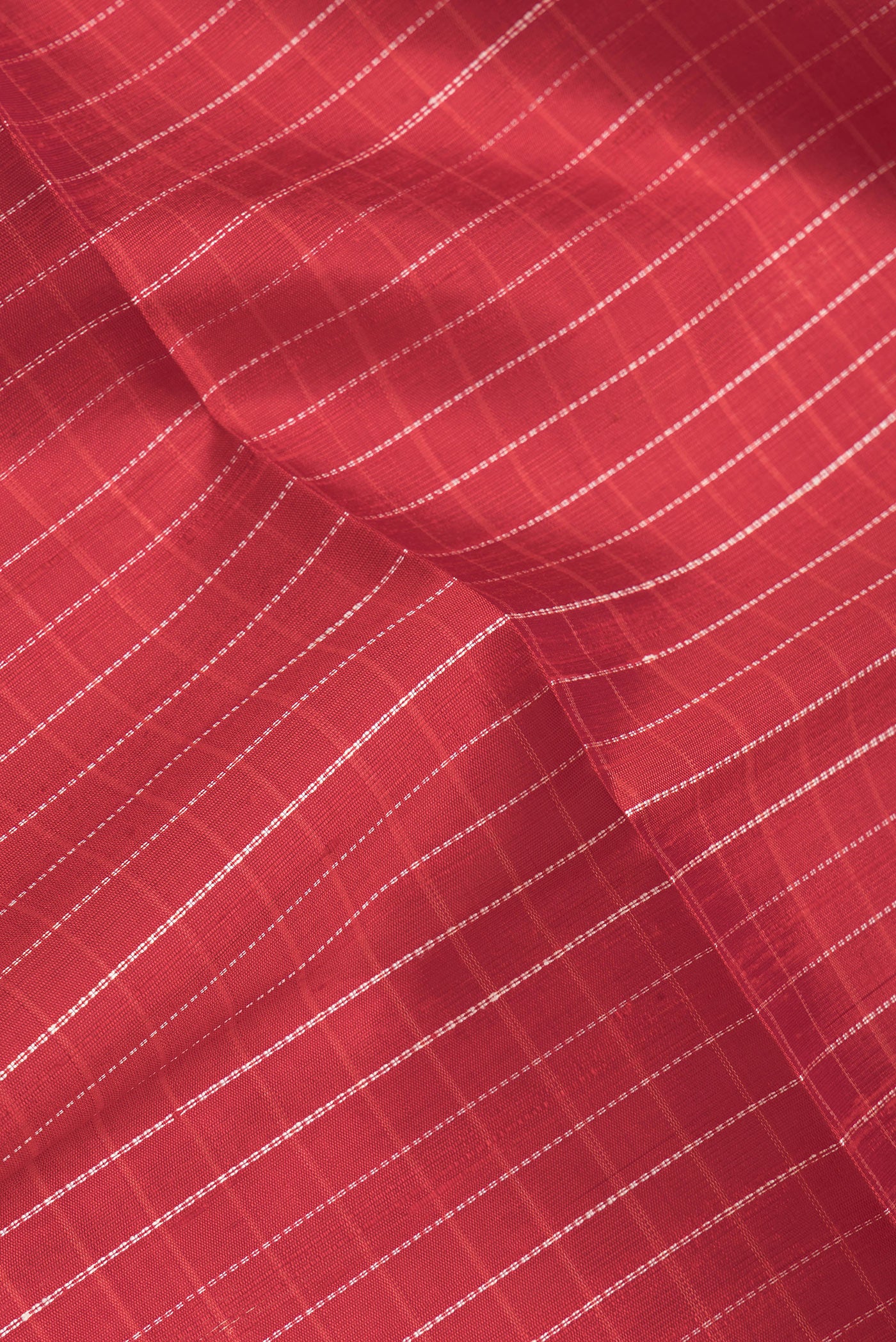 Red Raw Silk Saree - Image 2