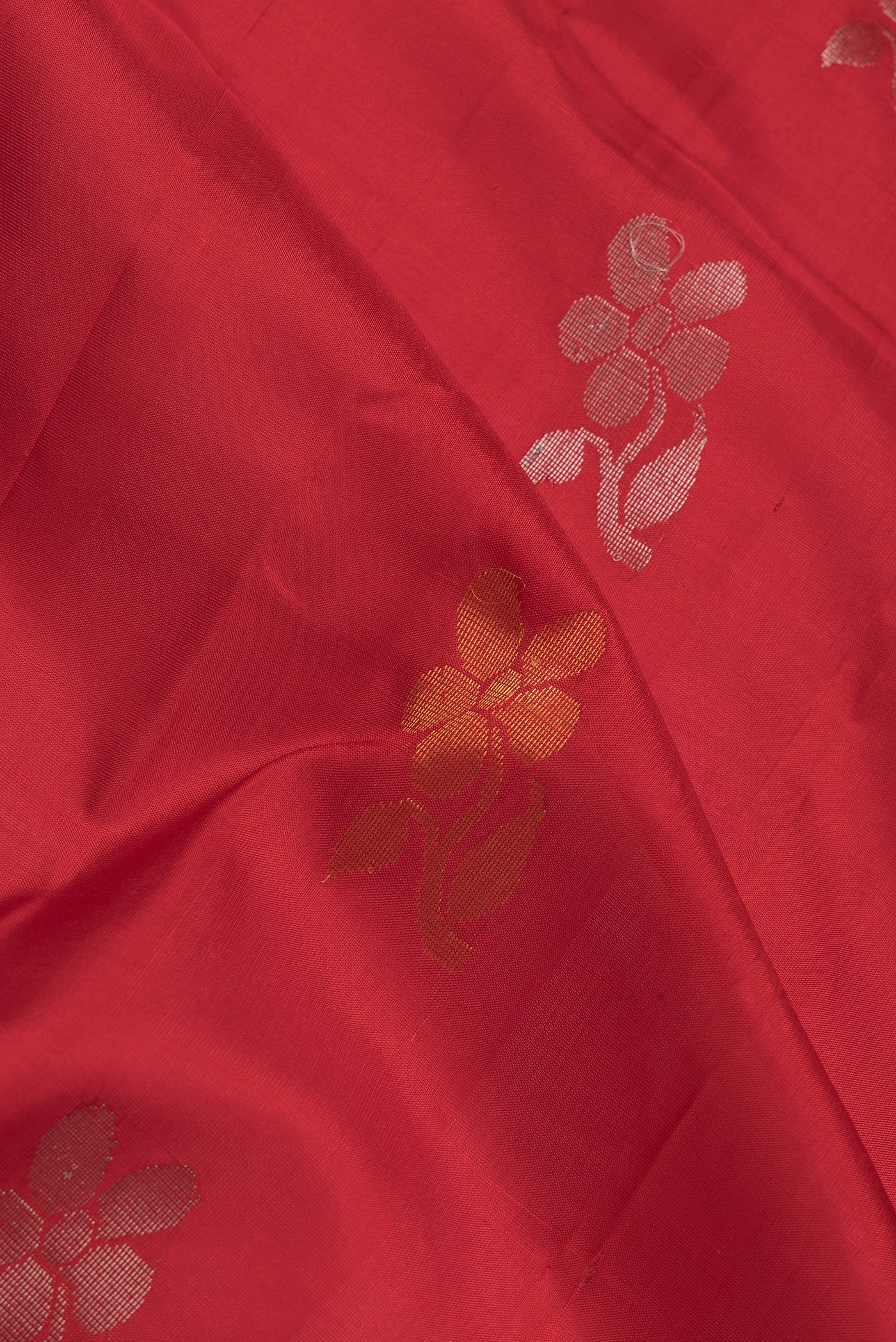 Red Uppada Silk Saree - Image 2