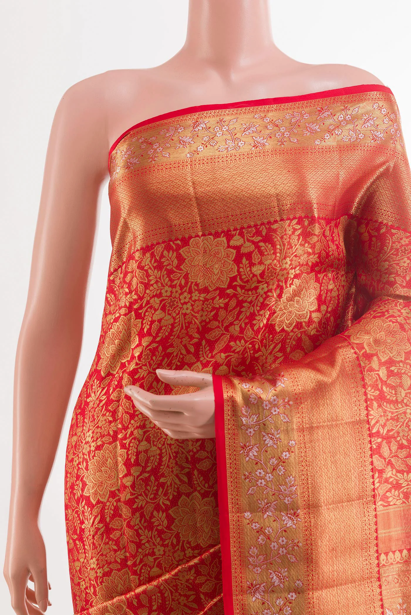 Red Kanjivaram Tissue Silk Saree - Image 2
