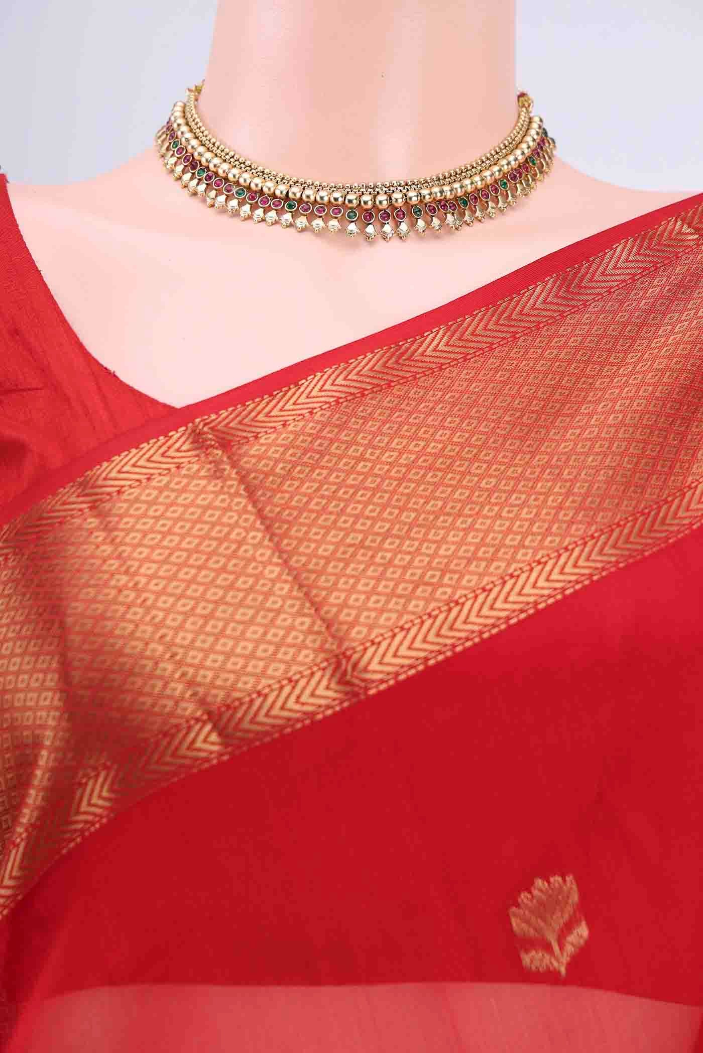 Red Maheshwari Silk Cotton Saree - Image 2