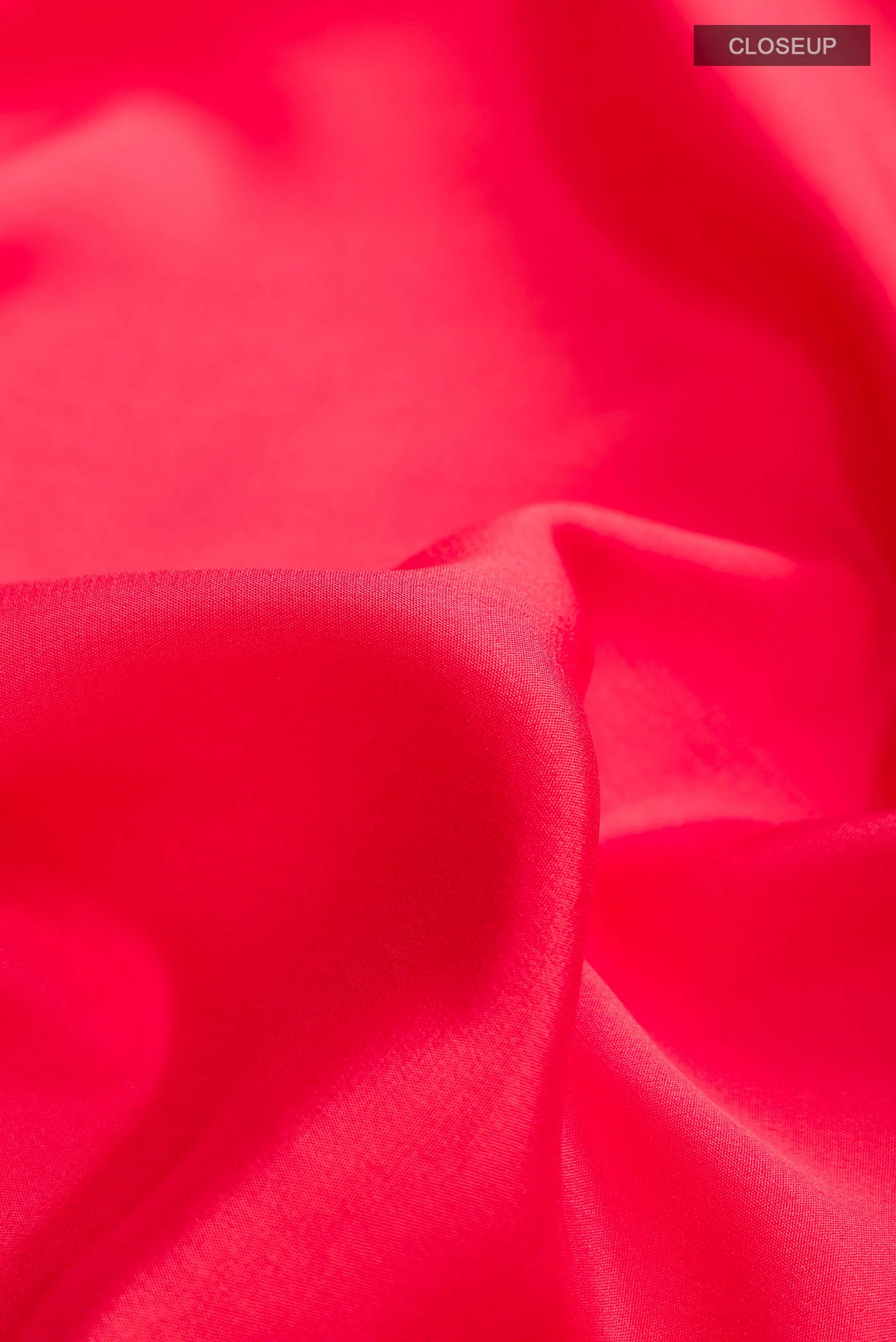 Red Mysore Crepe Saree - Image 2