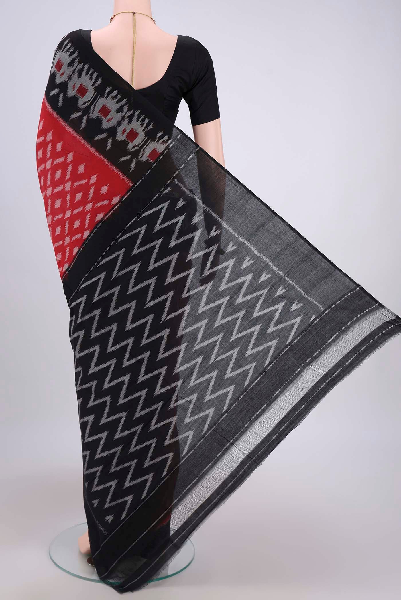 Red Pochampally Cotton Saree - Image 3