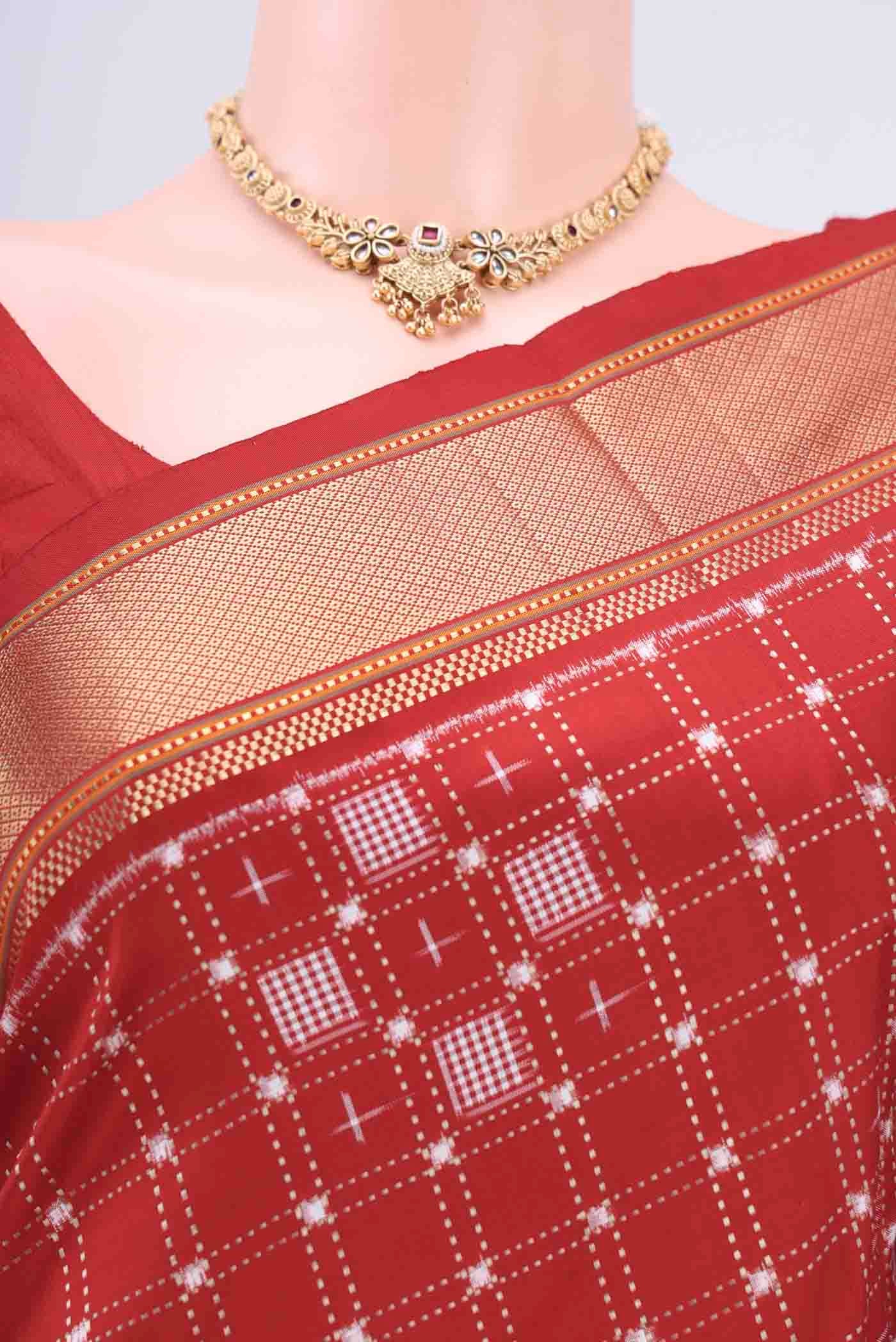 Maroon Pochampally Silk Saree - Image 2