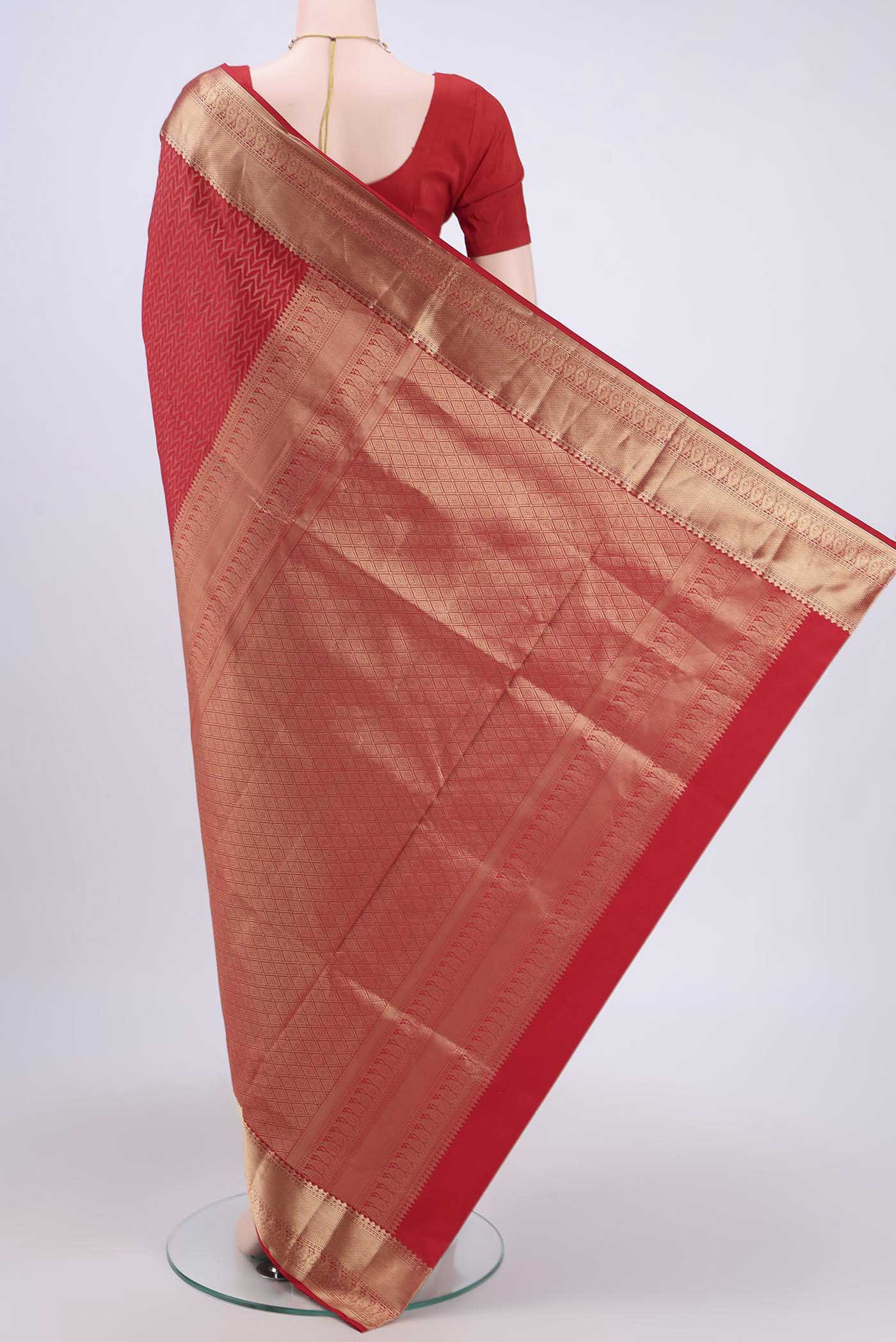 Red Soft Silk Saree - Image 3