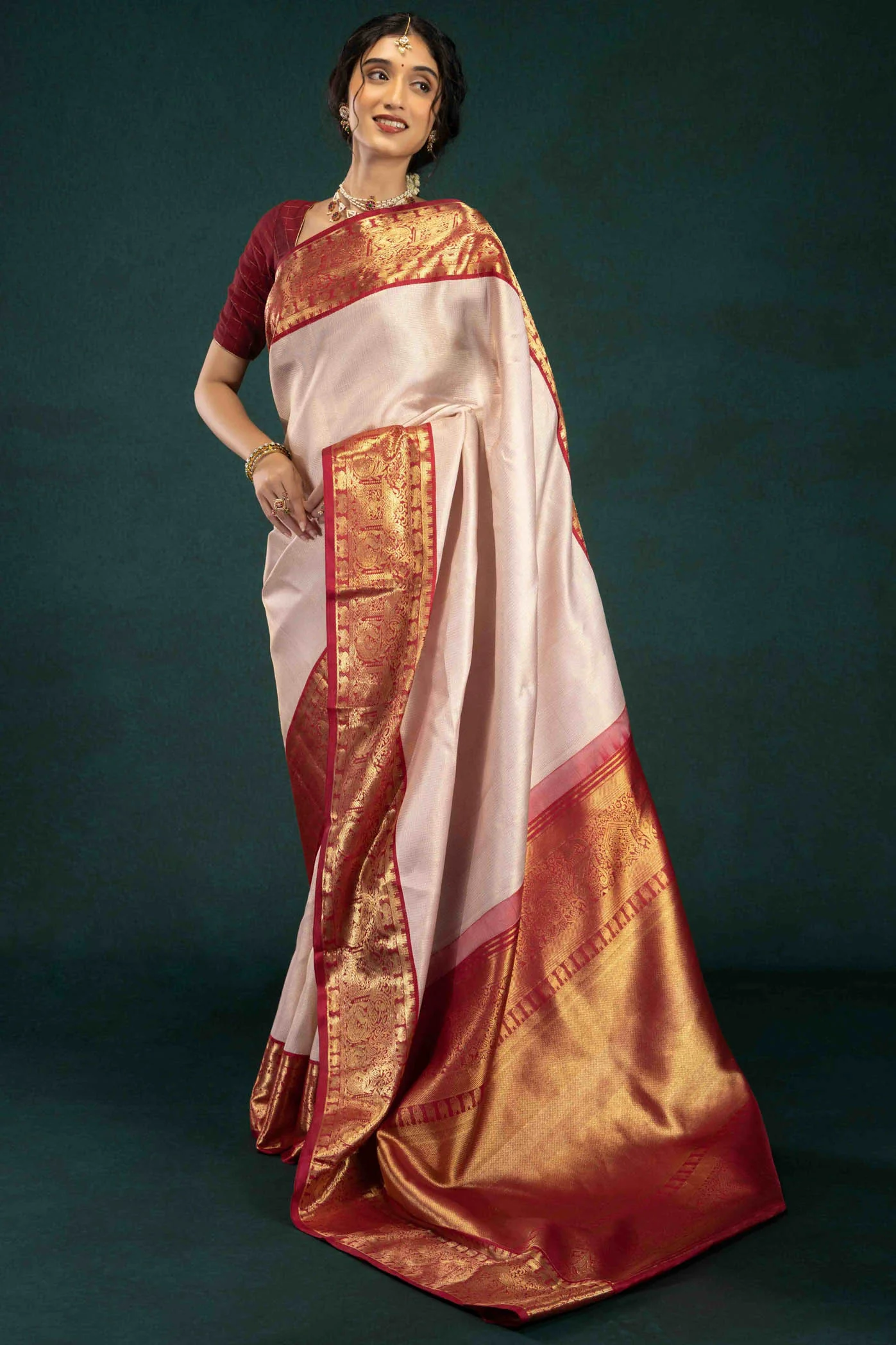 Rekha-Off White Kanchipuram Silk Saree - Image 3