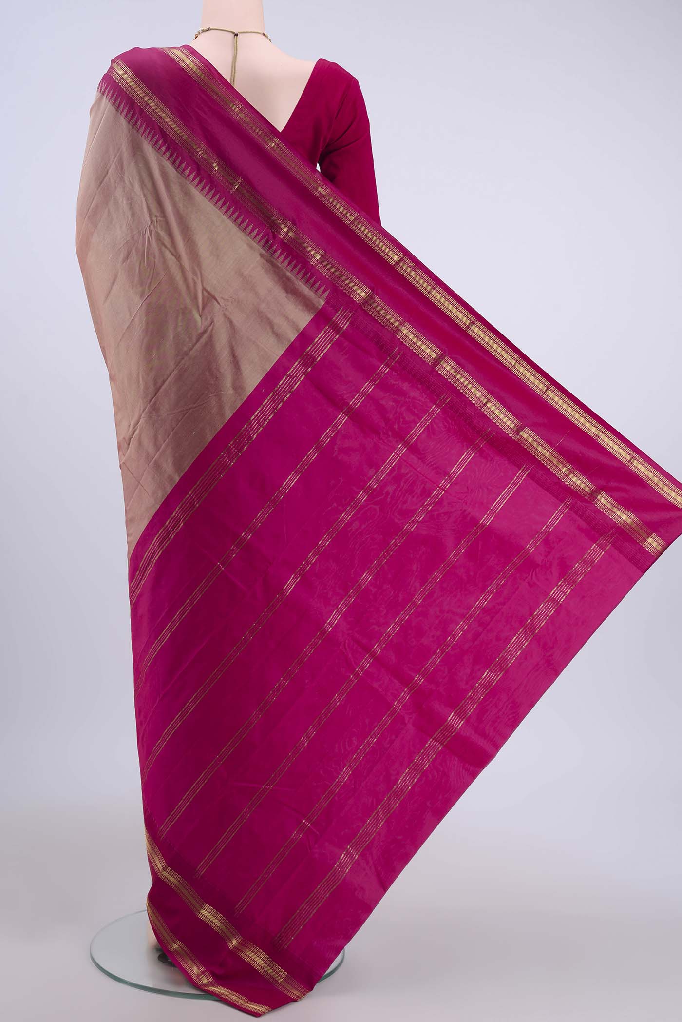 Rose Gold Dual Tone Bangalore Silk Saree - Image 3