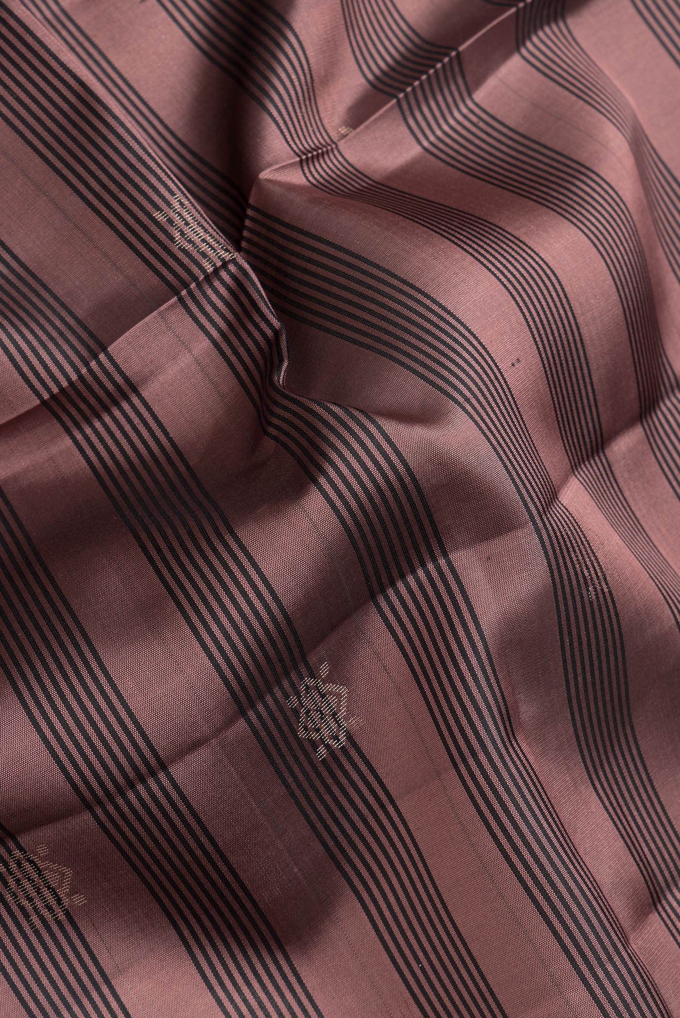 Mauve Soft Silk Saree - Image 2