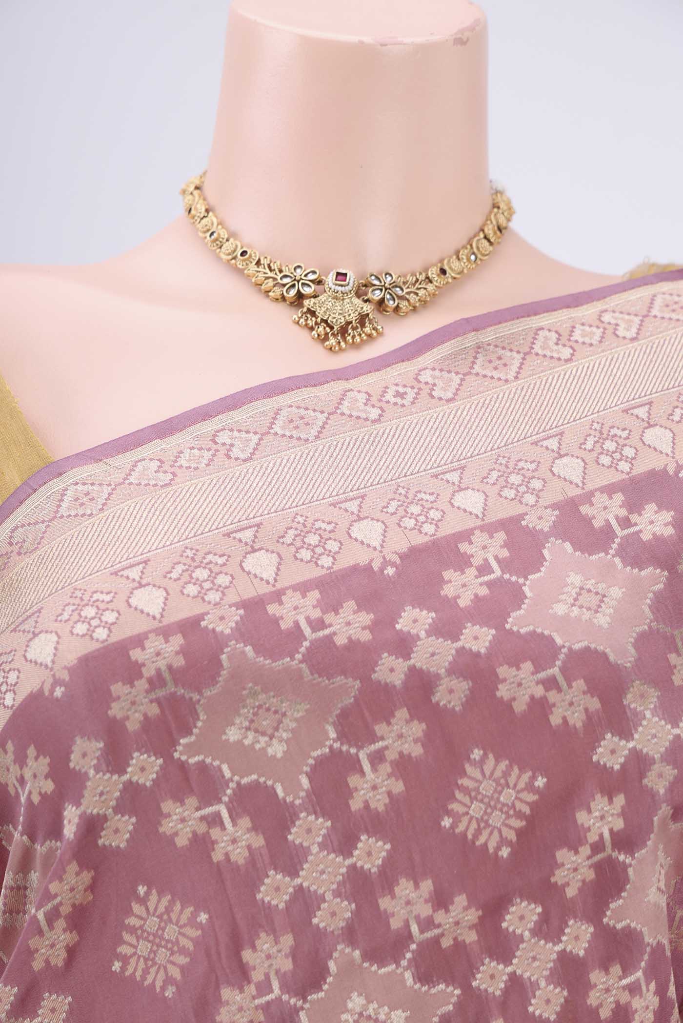 Rose pink Banarasi Silk Saree - Image 2
