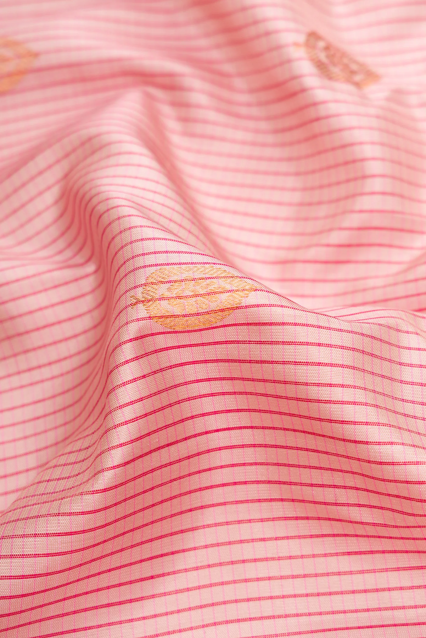 Rose pink Gadwal Silk Saree - Image 2