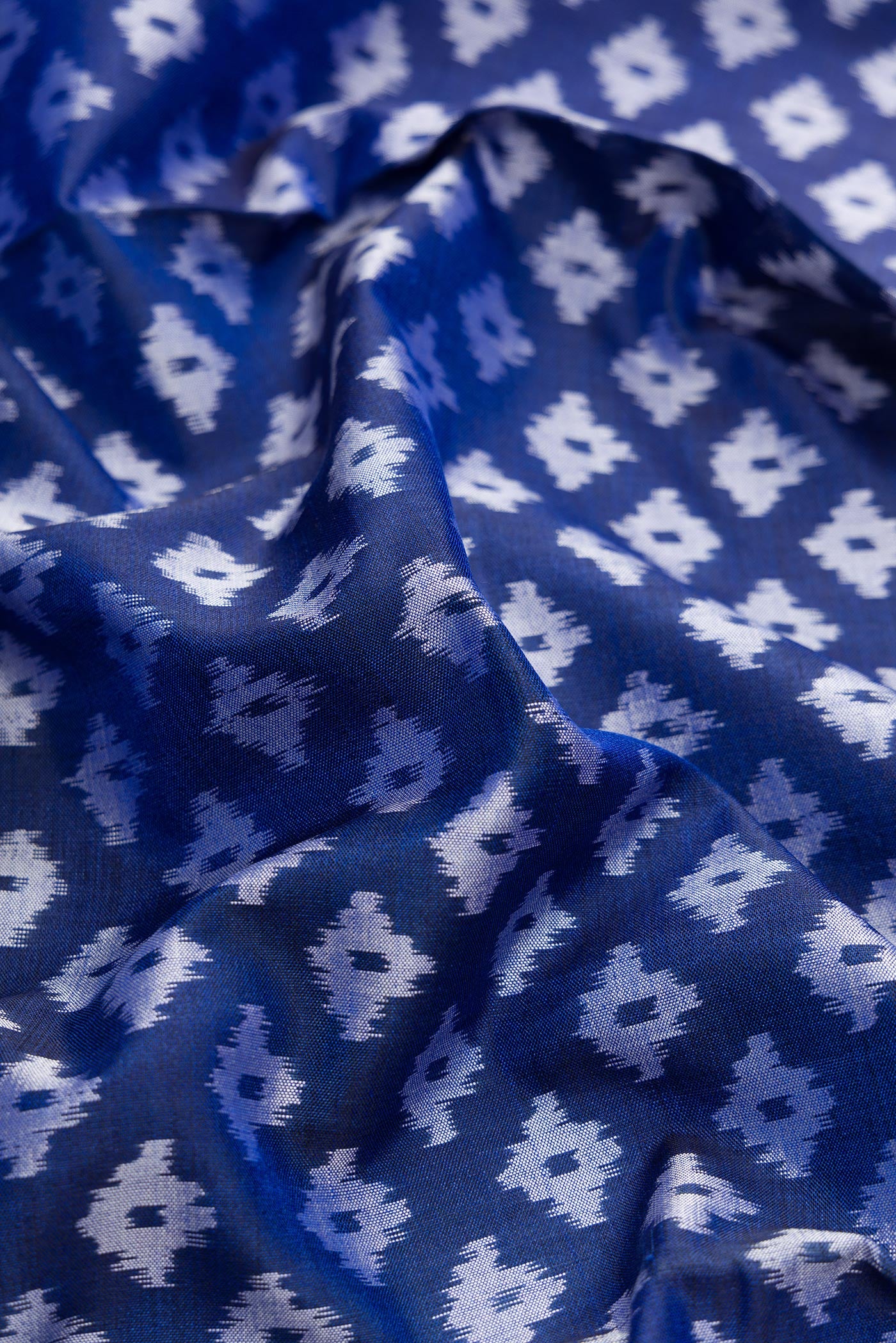 Royal Blue Pochampally Silk Saree - Image 2