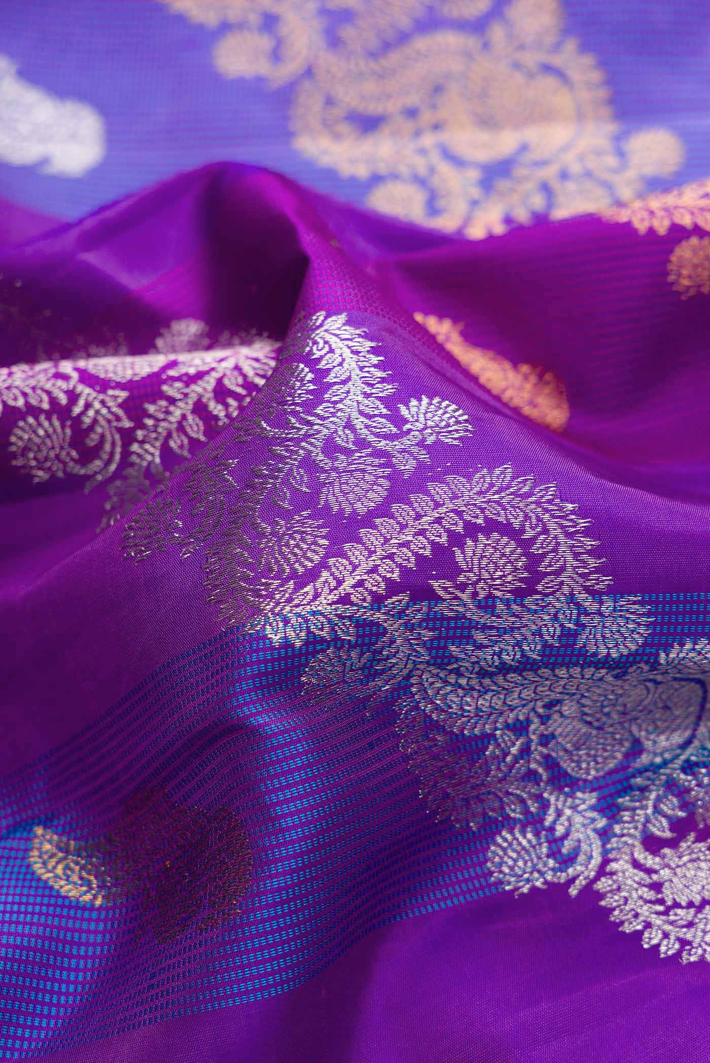 Royal Blue Dual Tone Kanchipuram Silk Saree - Image 2