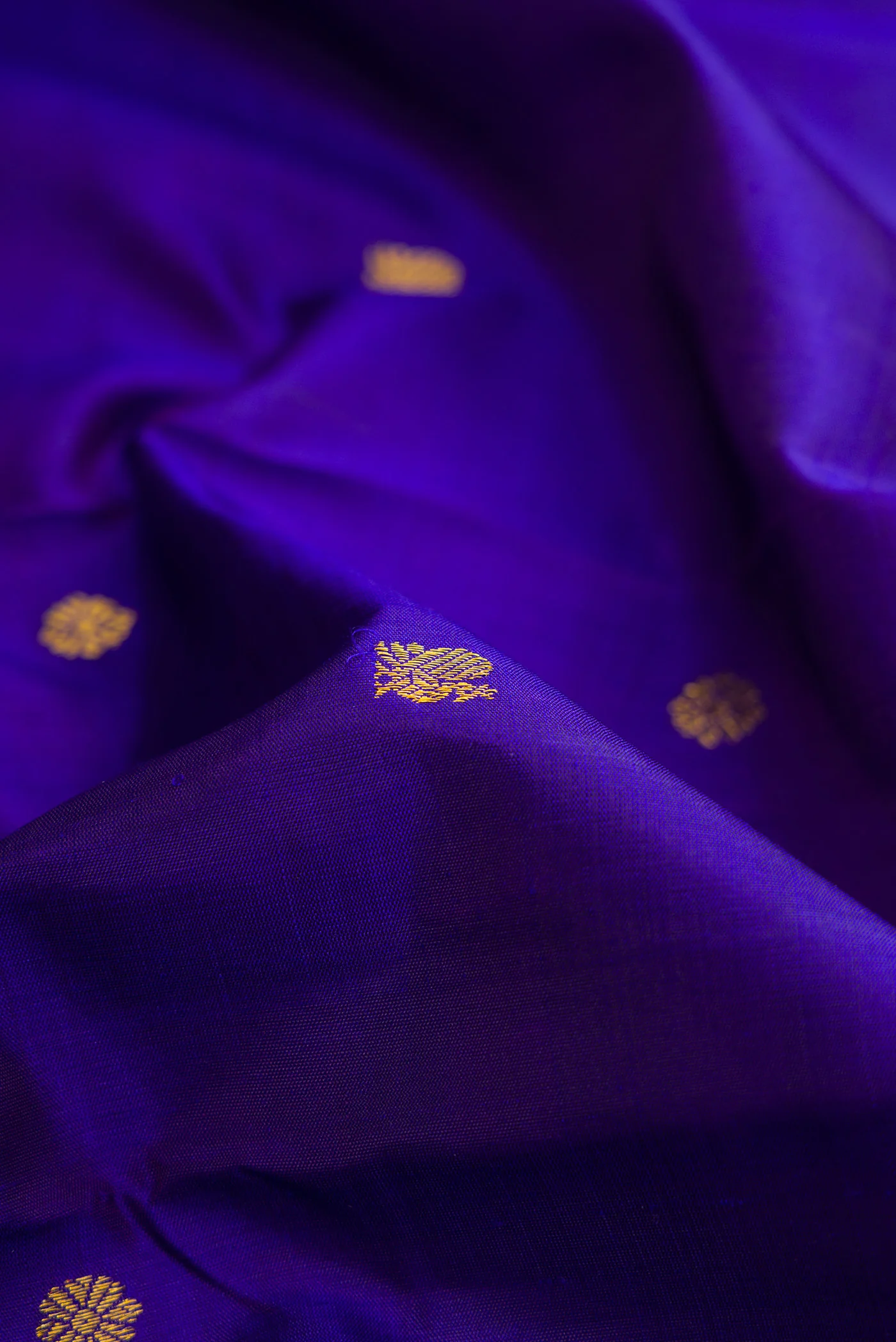 Royal Blue Kanjivaram Silk Saree - Image 2