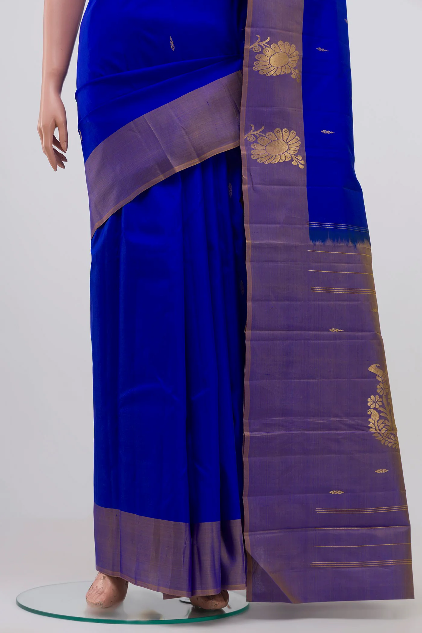 Royal Blue Kanchipuram Silk Saree - Image 3