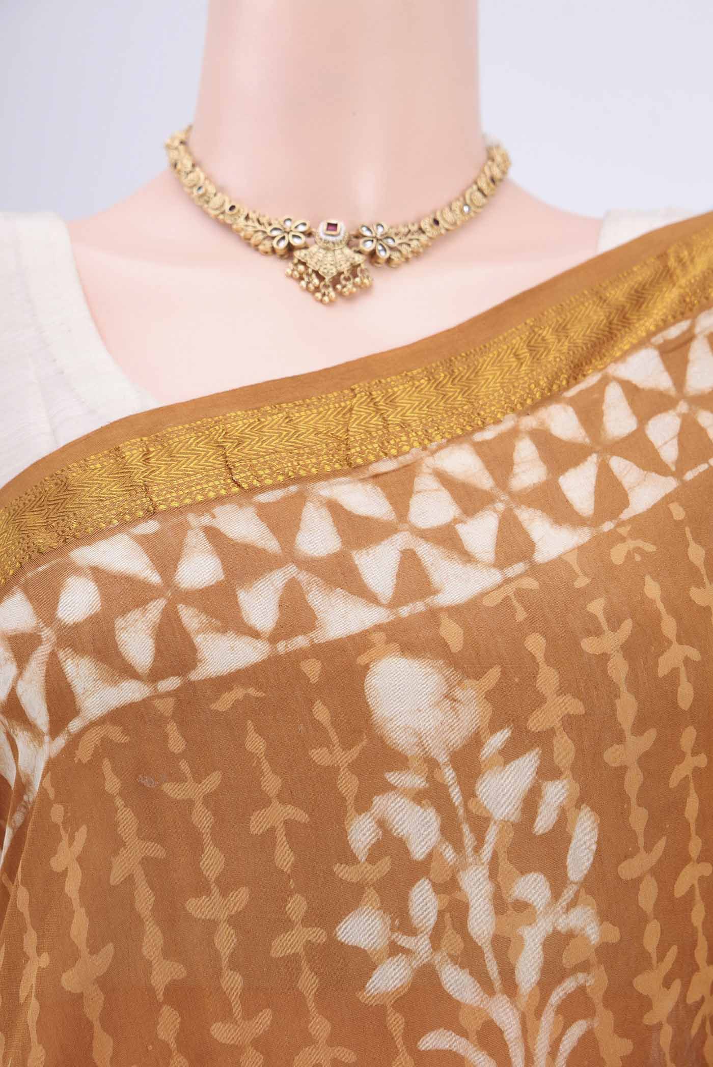 Brown Maheshwari Silk Cotton Saree - Image 2