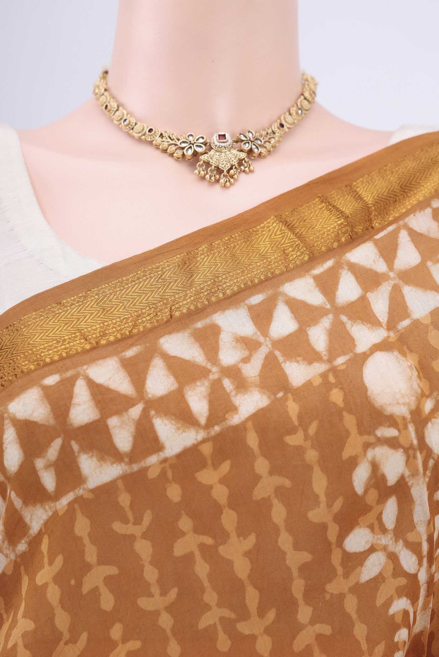 Brown Maheshwari Silk Cotton Saree - Image 2