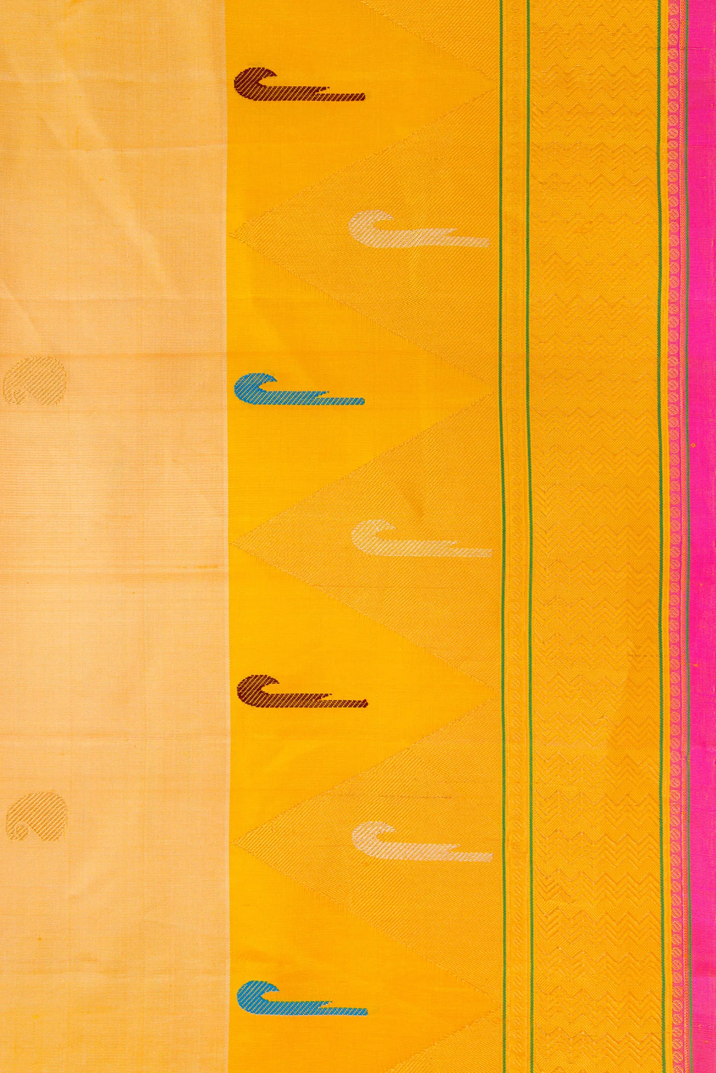 Sandal Gadwal Silk Saree - Image 3