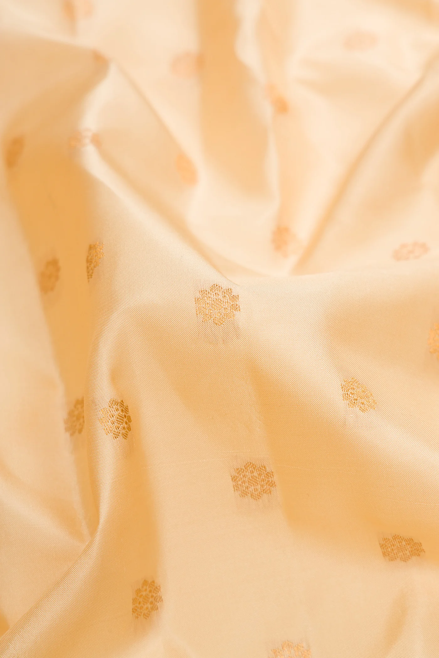 Sandal Gadwal Silk Saree - Image 2
