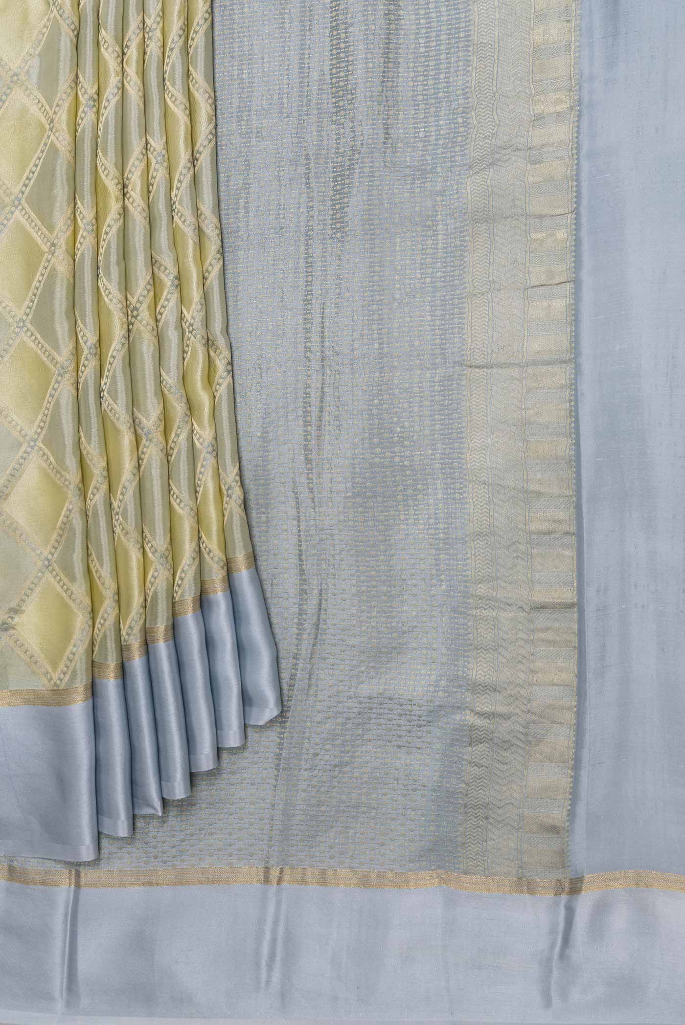 Sandal Dual Tone Georgette Saree - Image 4