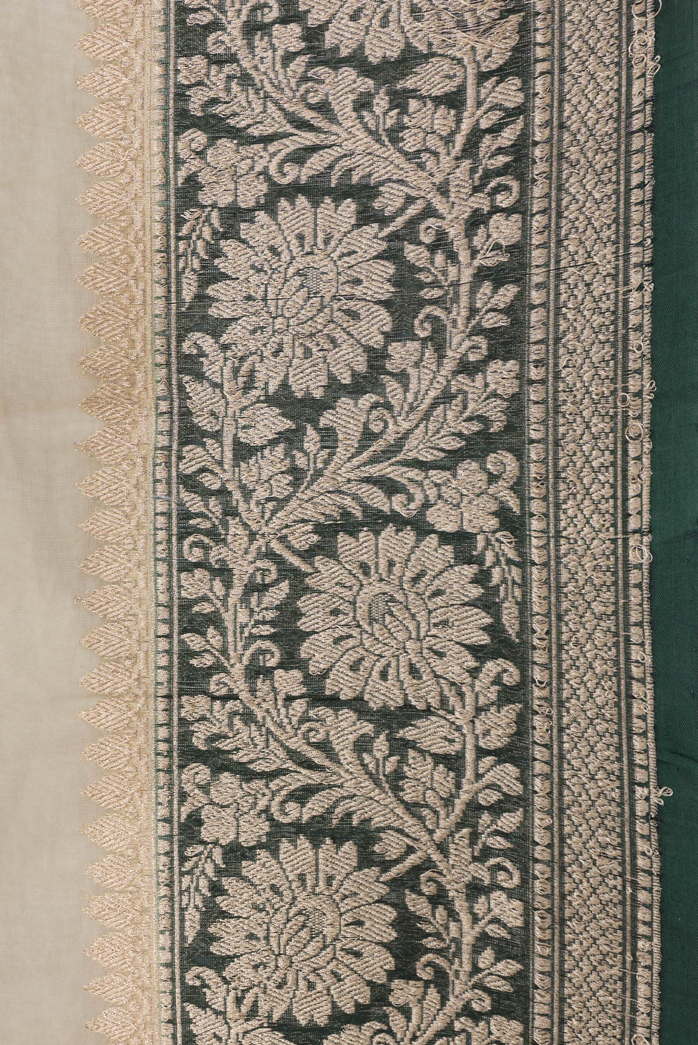 Cream Banarasi Kora Silk Saree - Image 3