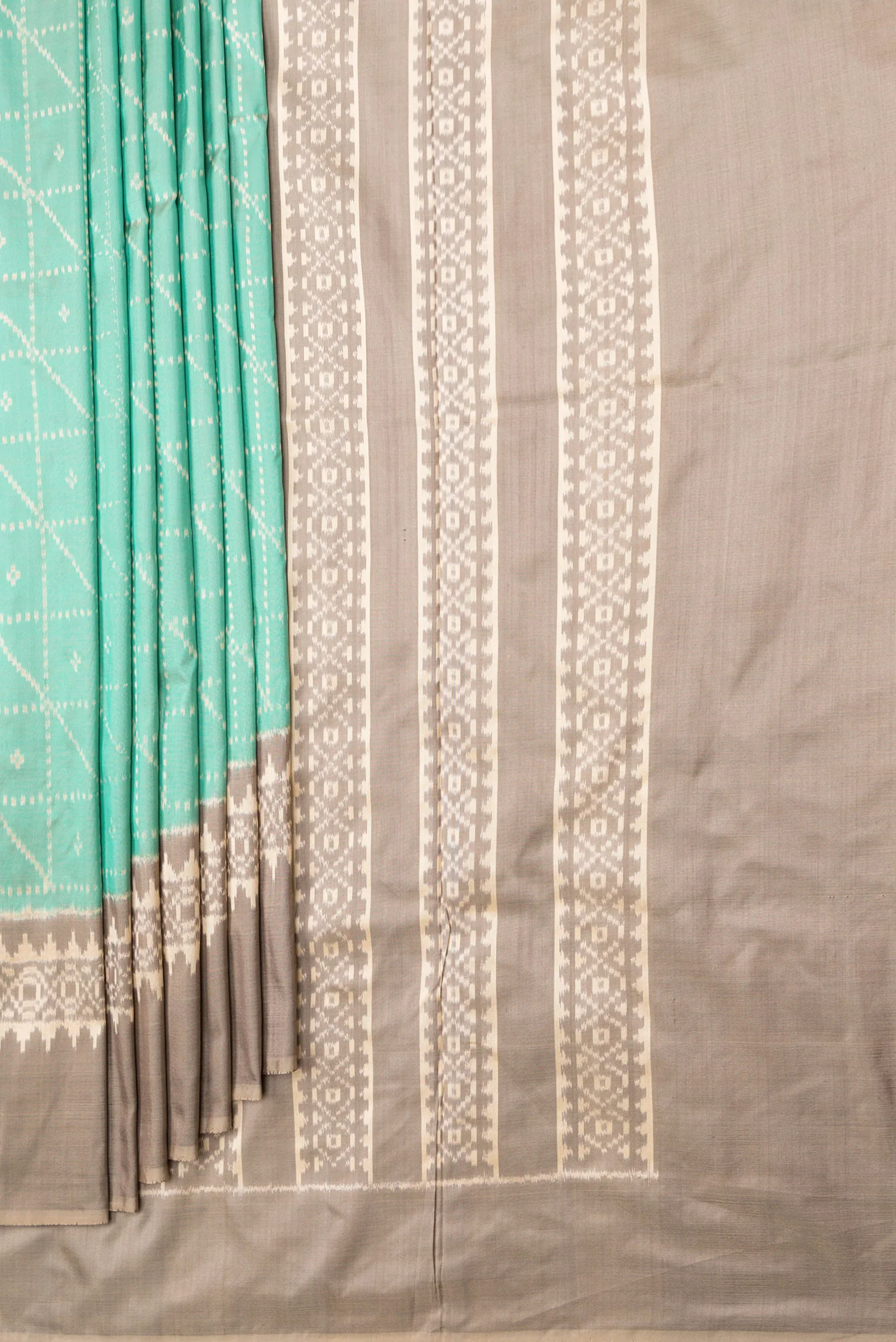 Sea Green Pochampally Silk Saree - Image 4