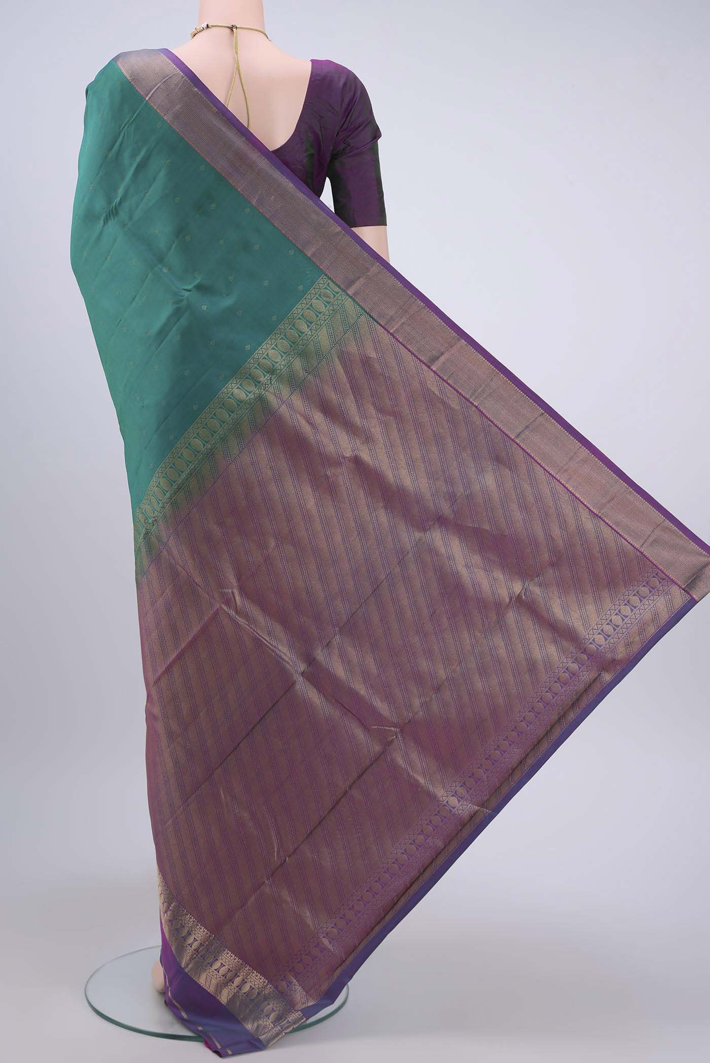 Green Kanchipuram Silk Saree - Image 3