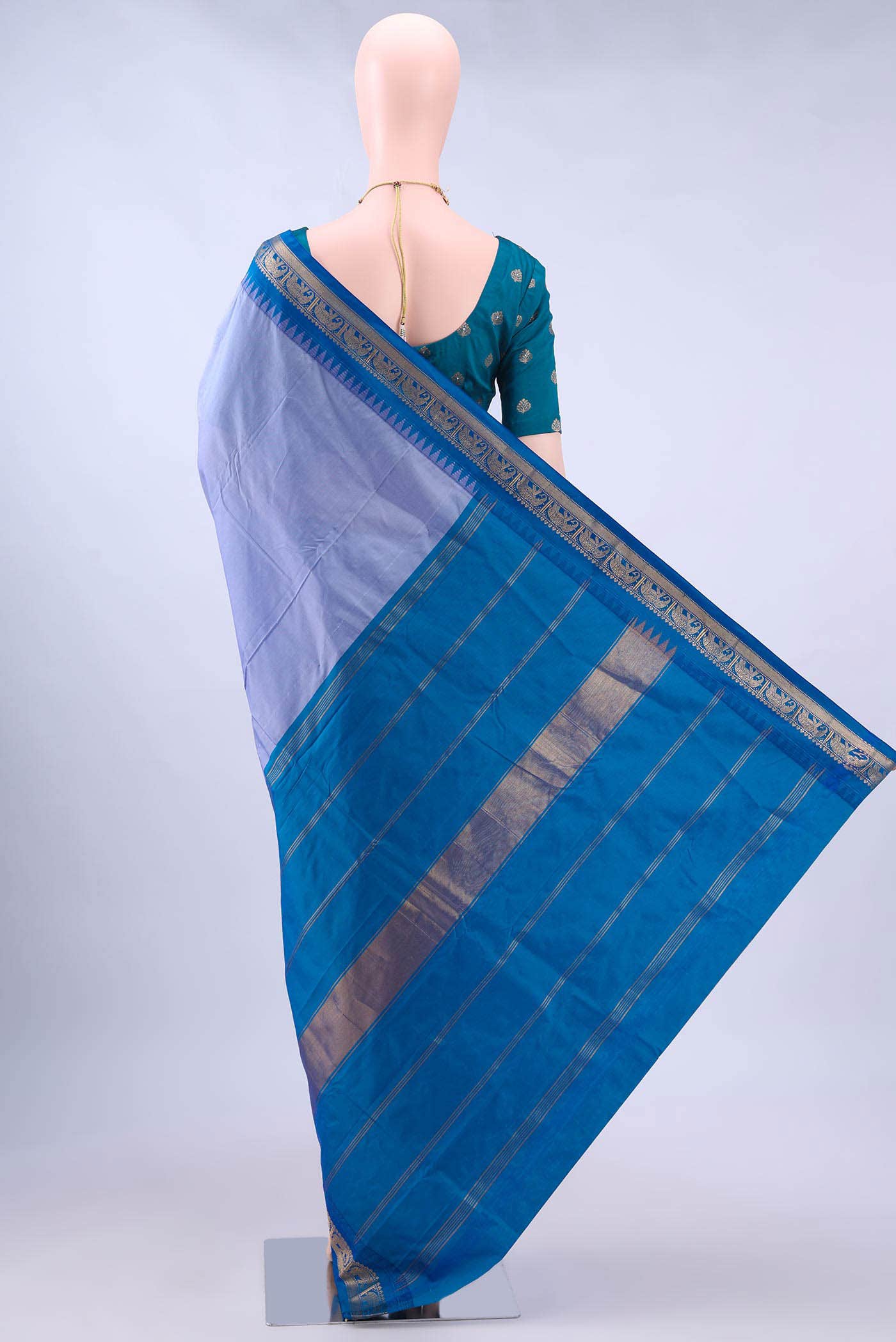Silver Dual Tone Blended Bangalore Silk Saree - Image 2