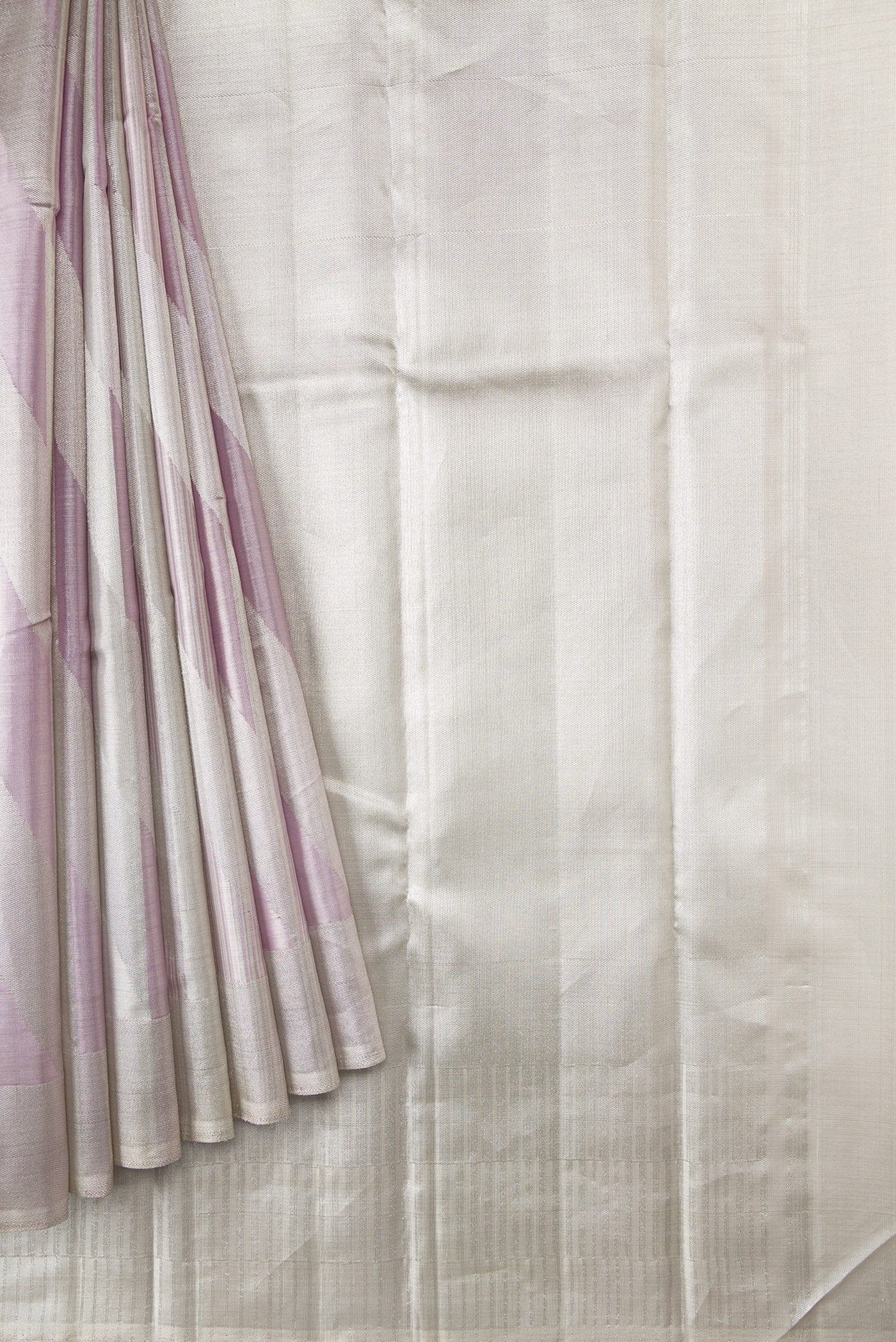 Lavender Dual Tone Kanjivaram Tissue Silk Saree - Image 4