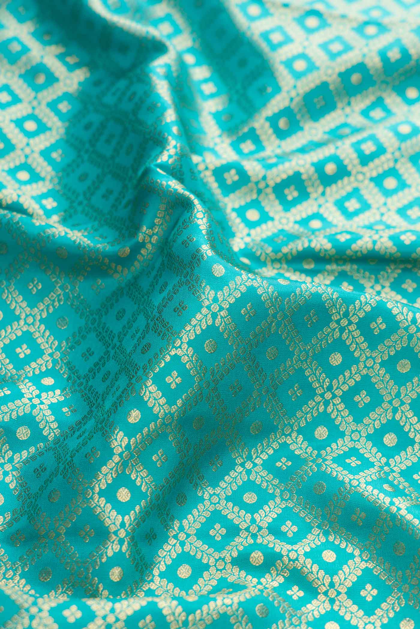 Sky Blue Dual Tone Kanchipuram Silk Saree - Image 2