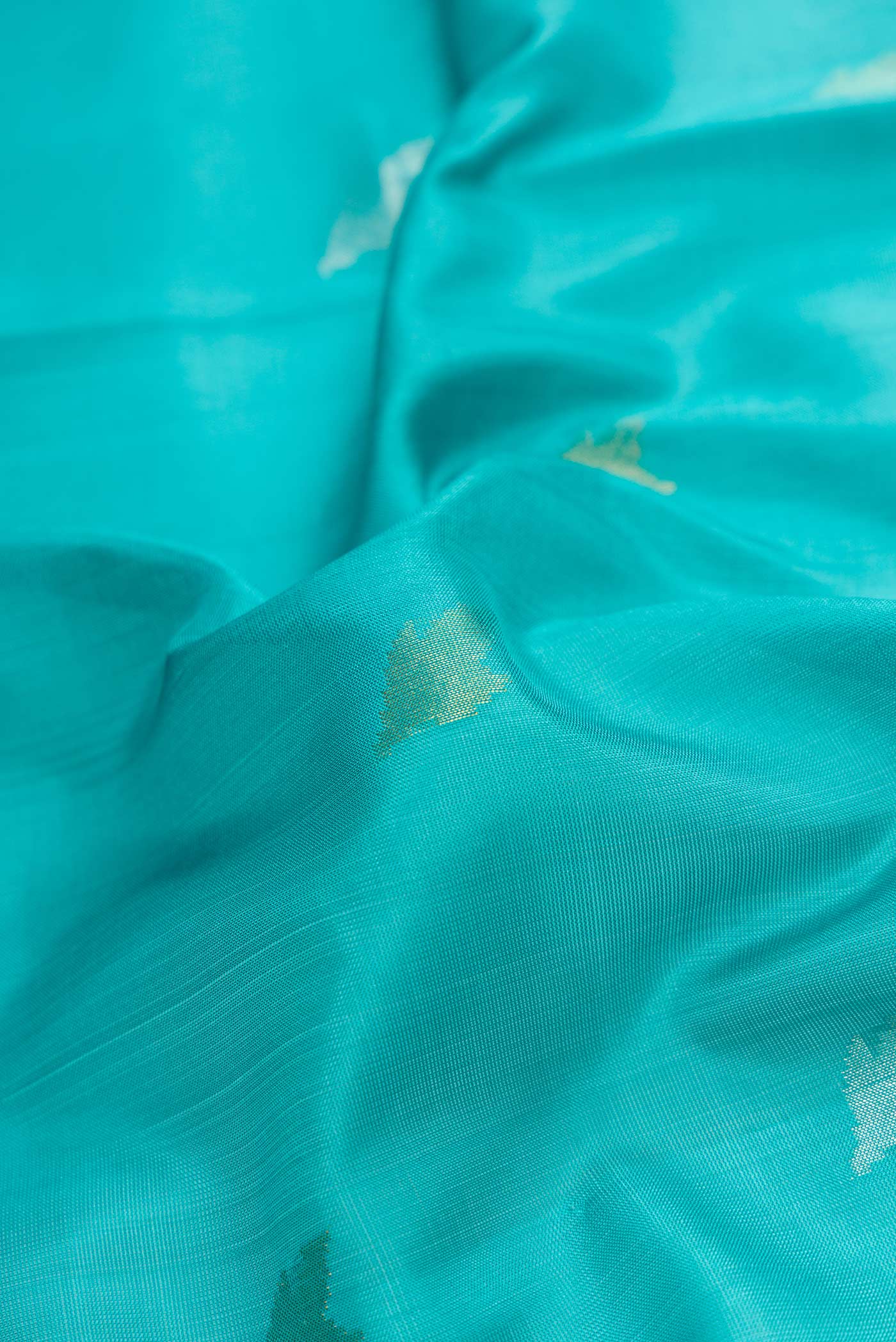 Sky Blue Dual Tone Uppada Silk Saree - Image 2