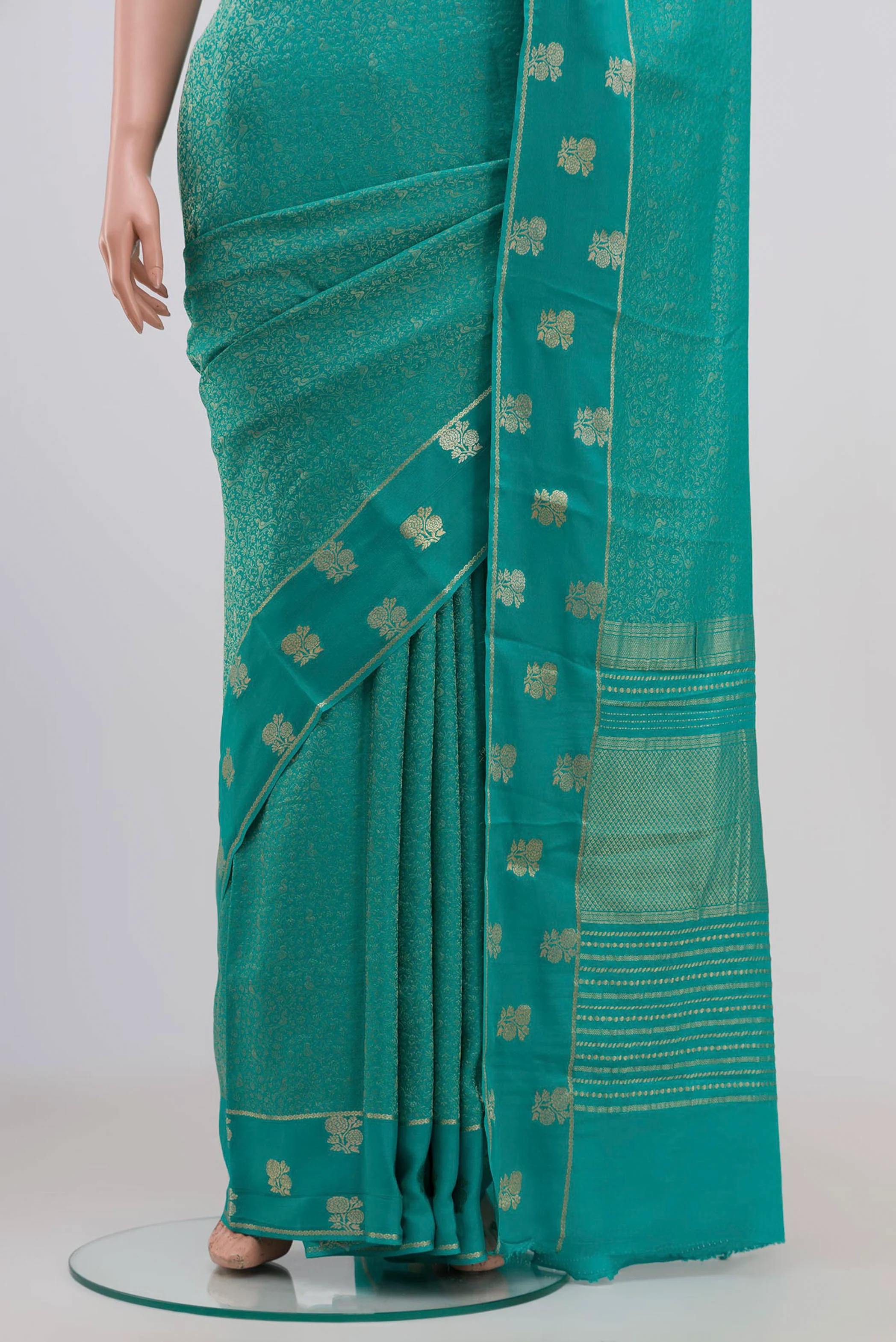 Turquoise Mysore Crepe Saree - Image 3
