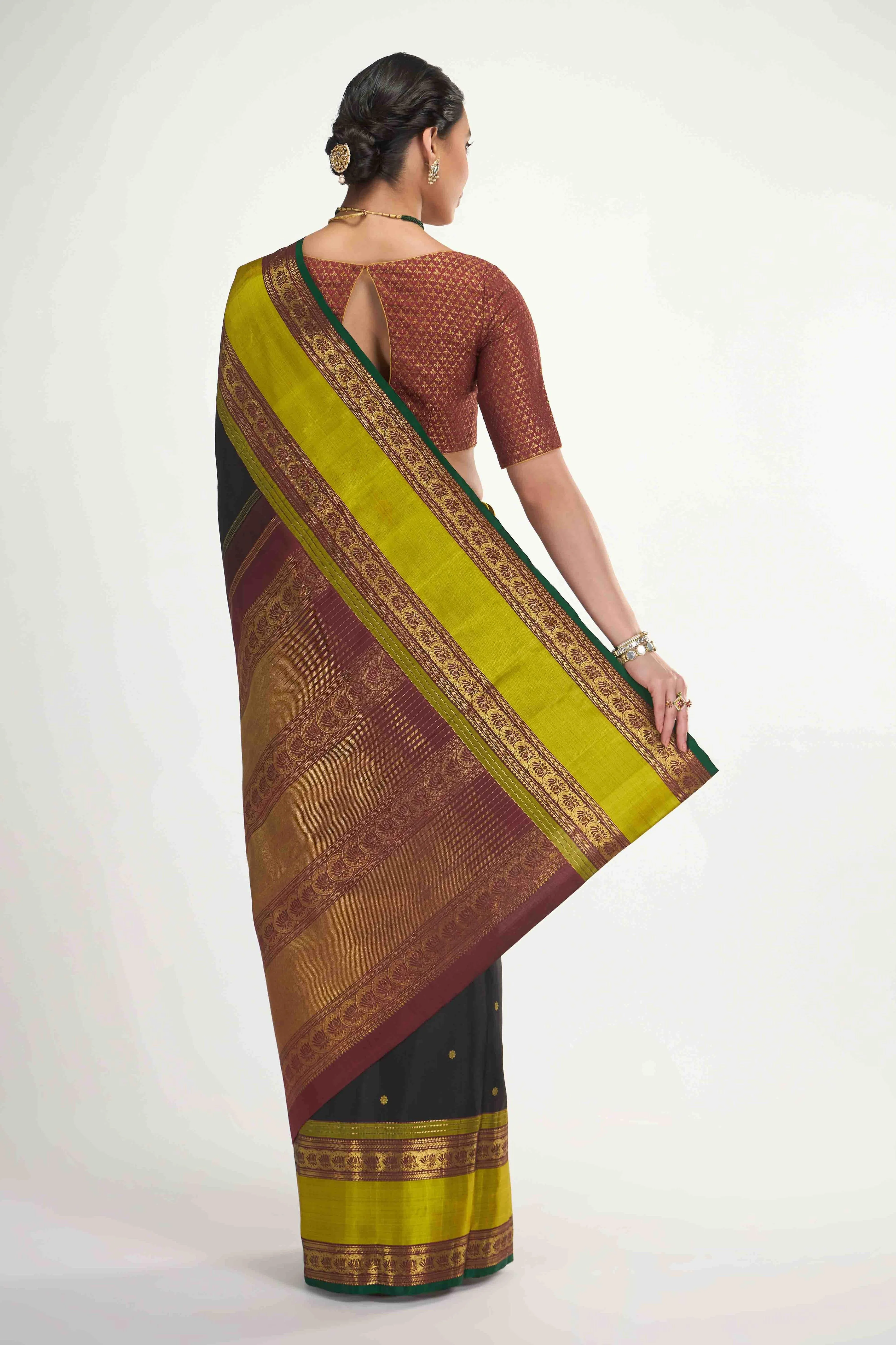 Tamira-Pure Silk Pure Gold Zari Black Kanchipuram Saree - Image 8