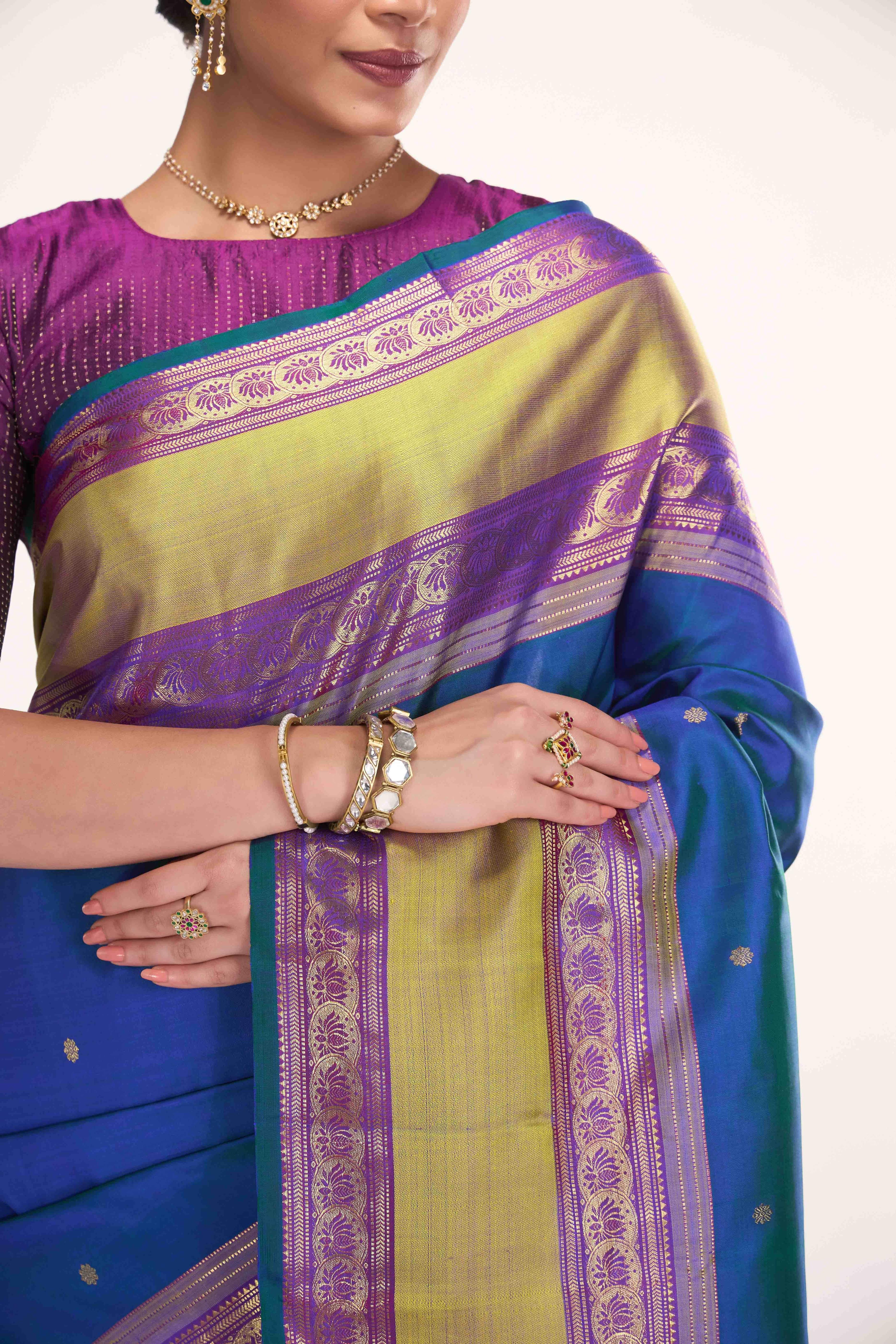 Tamira-Pure Silk Pure Gold Zari Blue with Green Dual Tone Kanchipuram Saree - Image 2