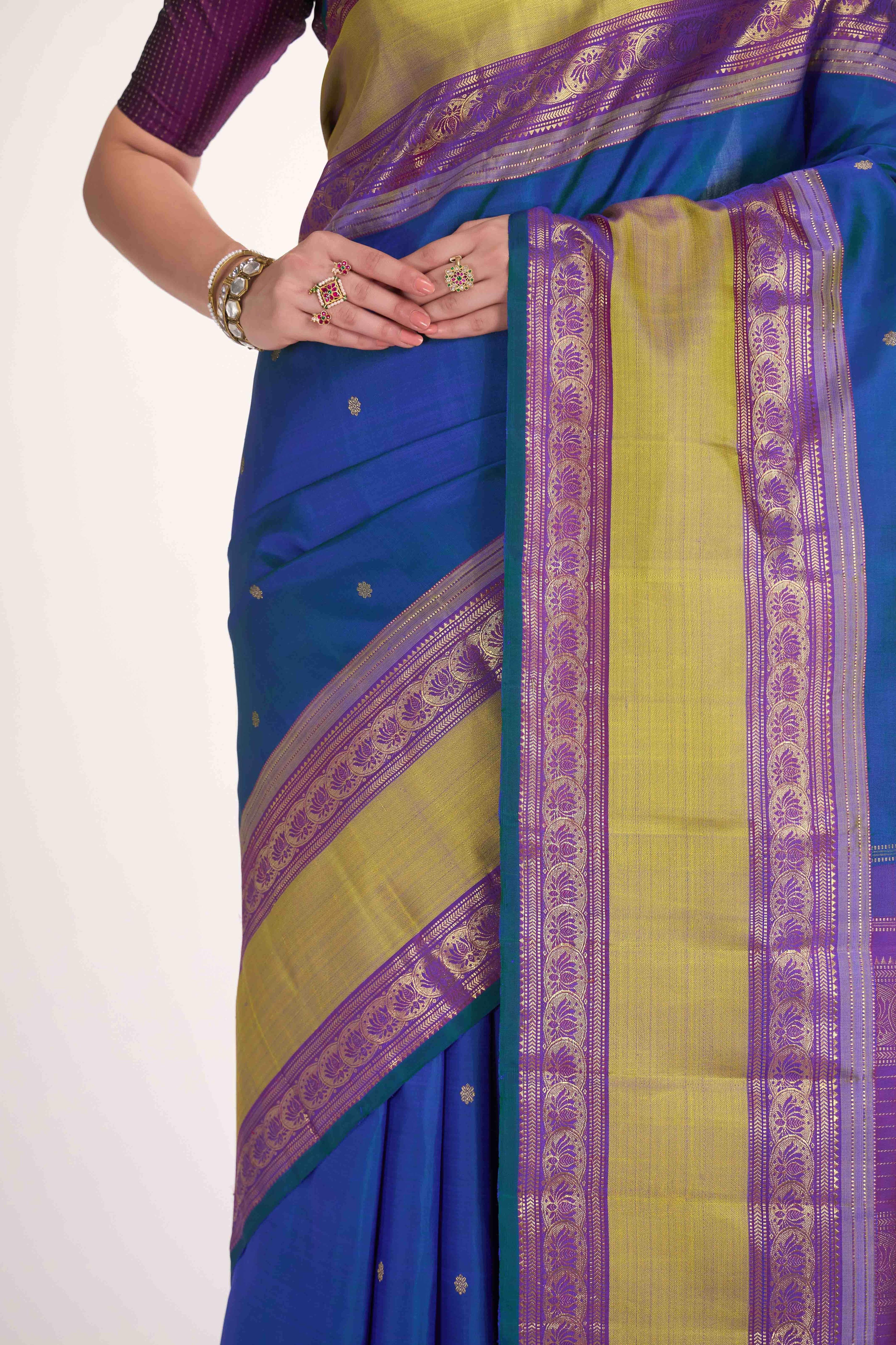 Tamira-Pure Silk Pure Gold Zari Blue with Green Dual Tone Kanchipuram Saree - Image 3