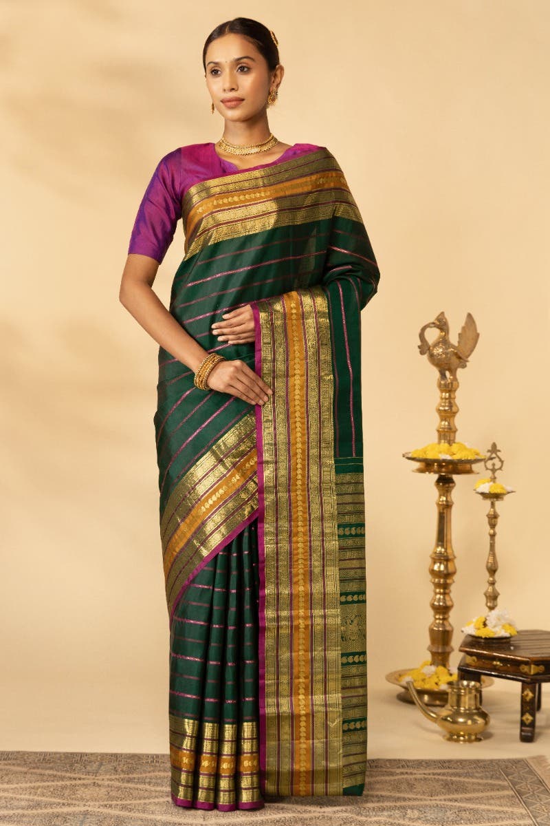 Velari-Bottle Green Kanchipuram Silk Saree - Image 2